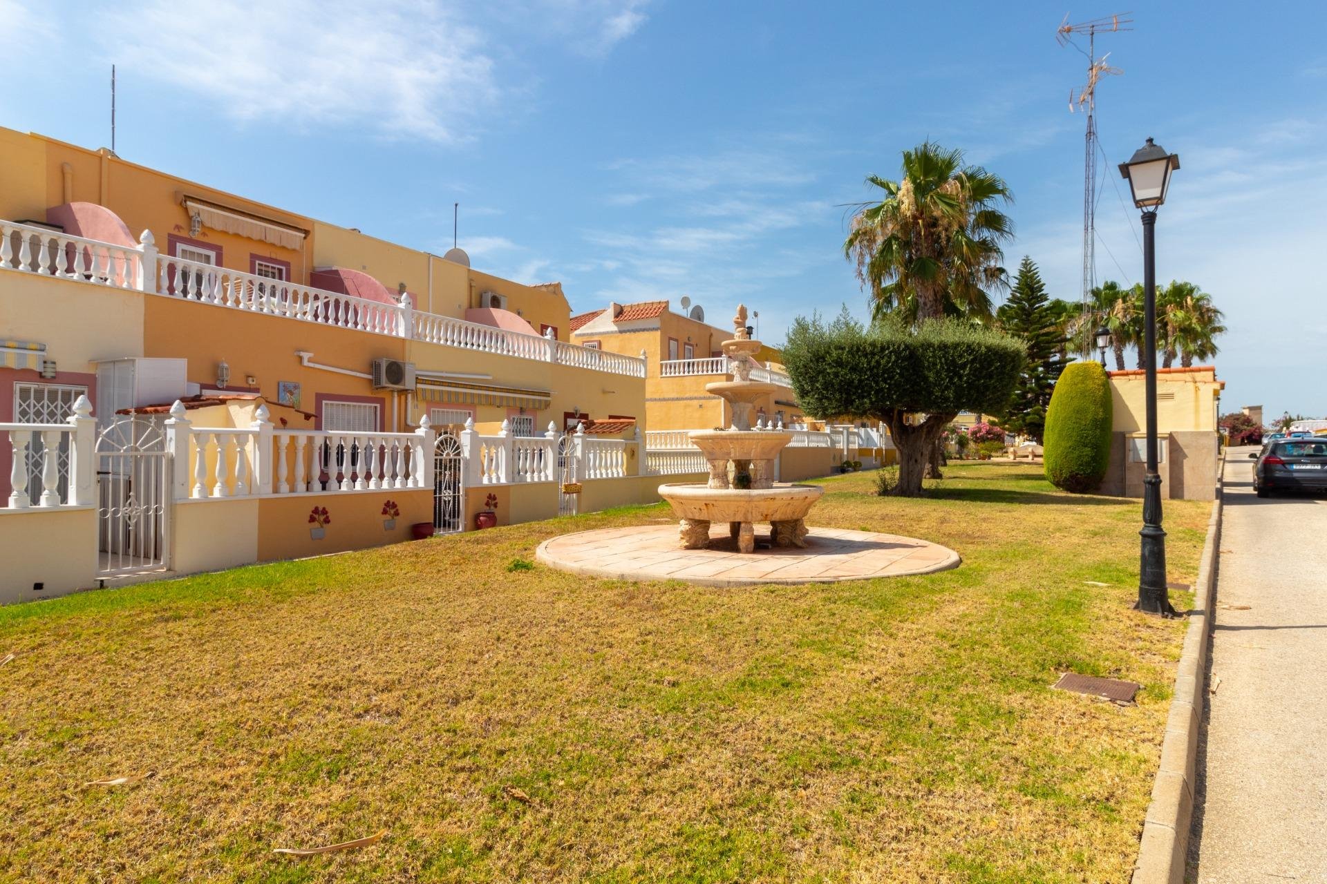 Reventa - Casa adosada - Orihuela Costa - La Regia