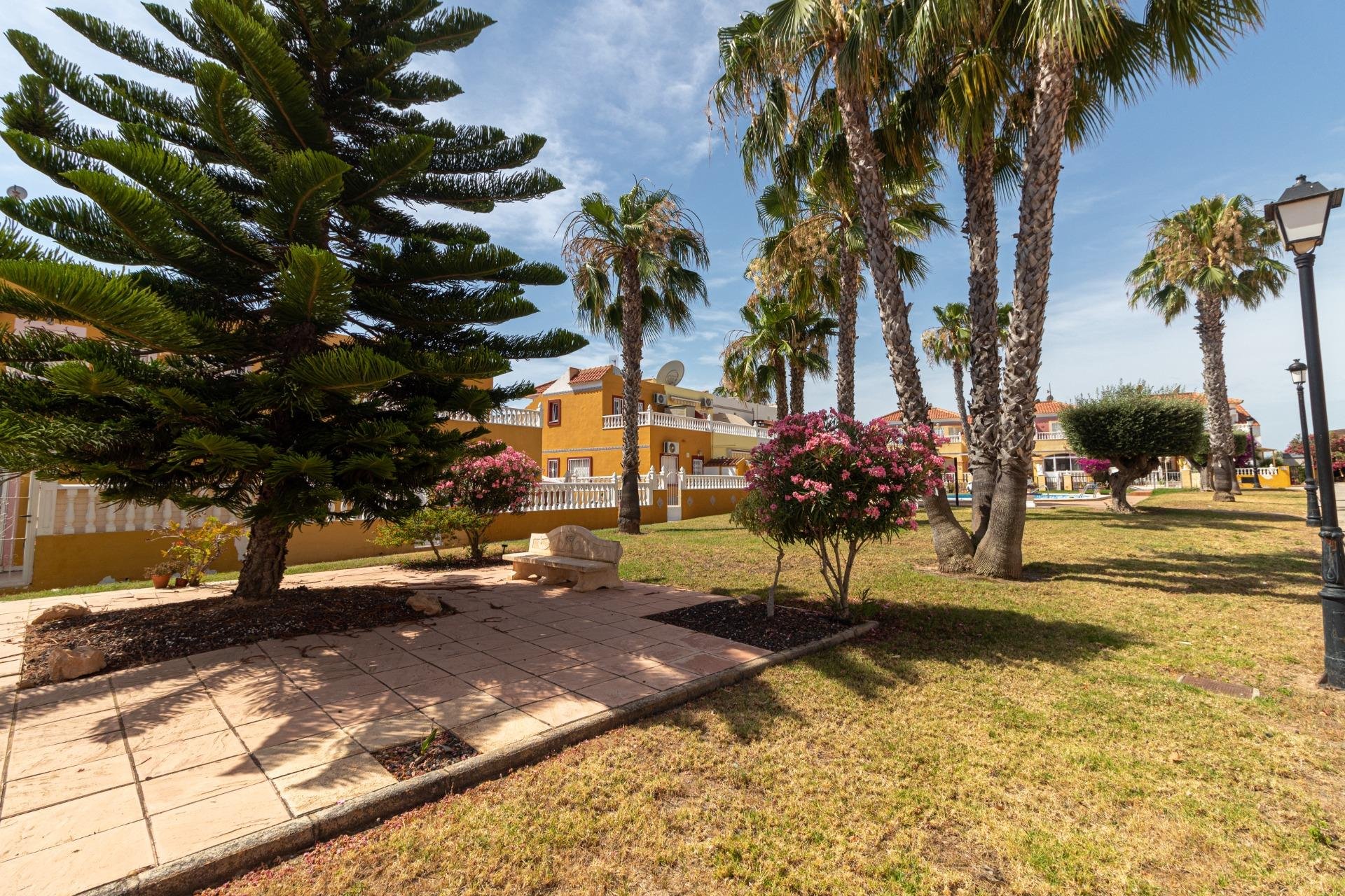 Reventa - Casa adosada - Orihuela Costa - La Regia