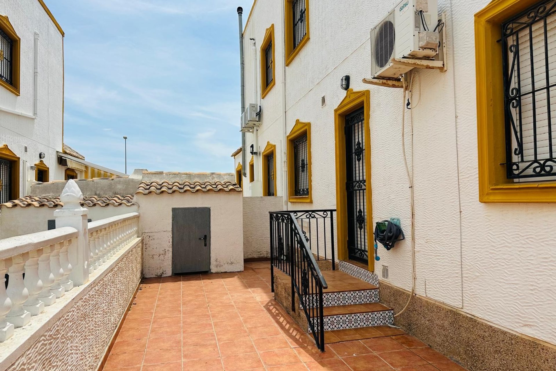 Reventa - Casa adosada - Orihuela - Entre Naranjos