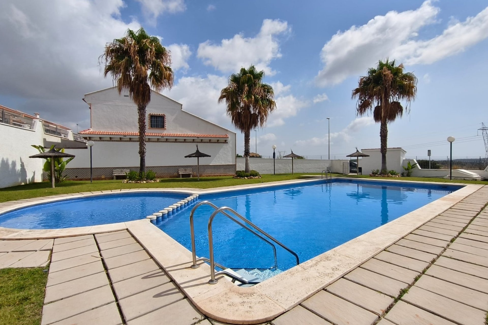 Reventa - Casa adosada - San Miguel de Salinas