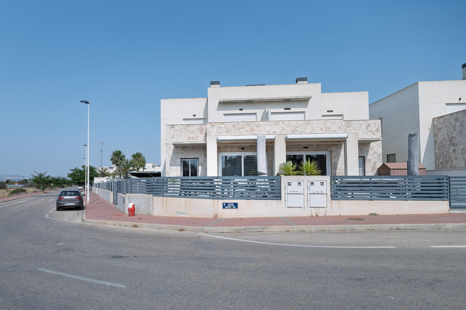 Reventa - Casa adosada - Torrevieja - Aguas Nuevas