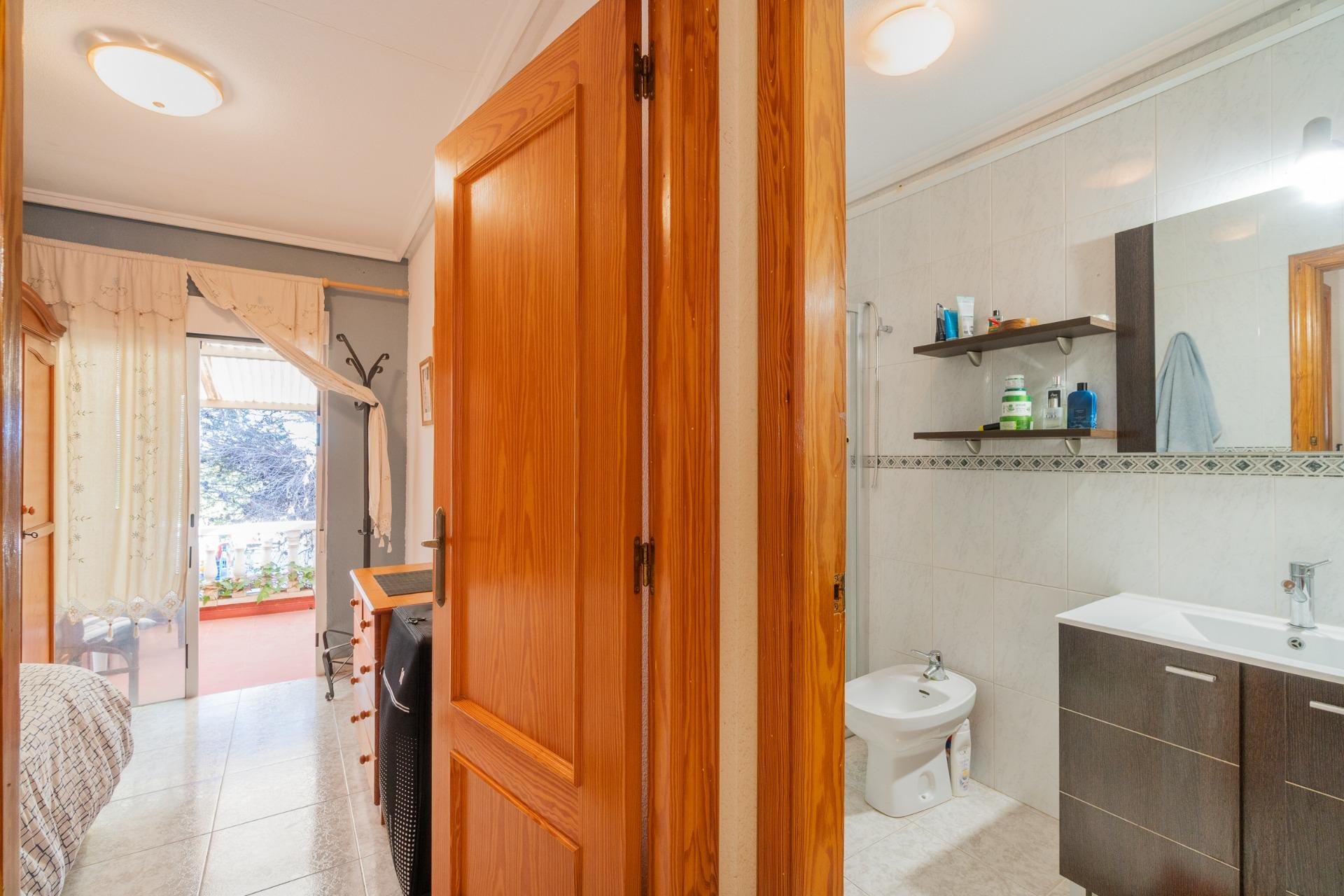 Reventa - Casa adosada - Torrevieja - Los Balcones