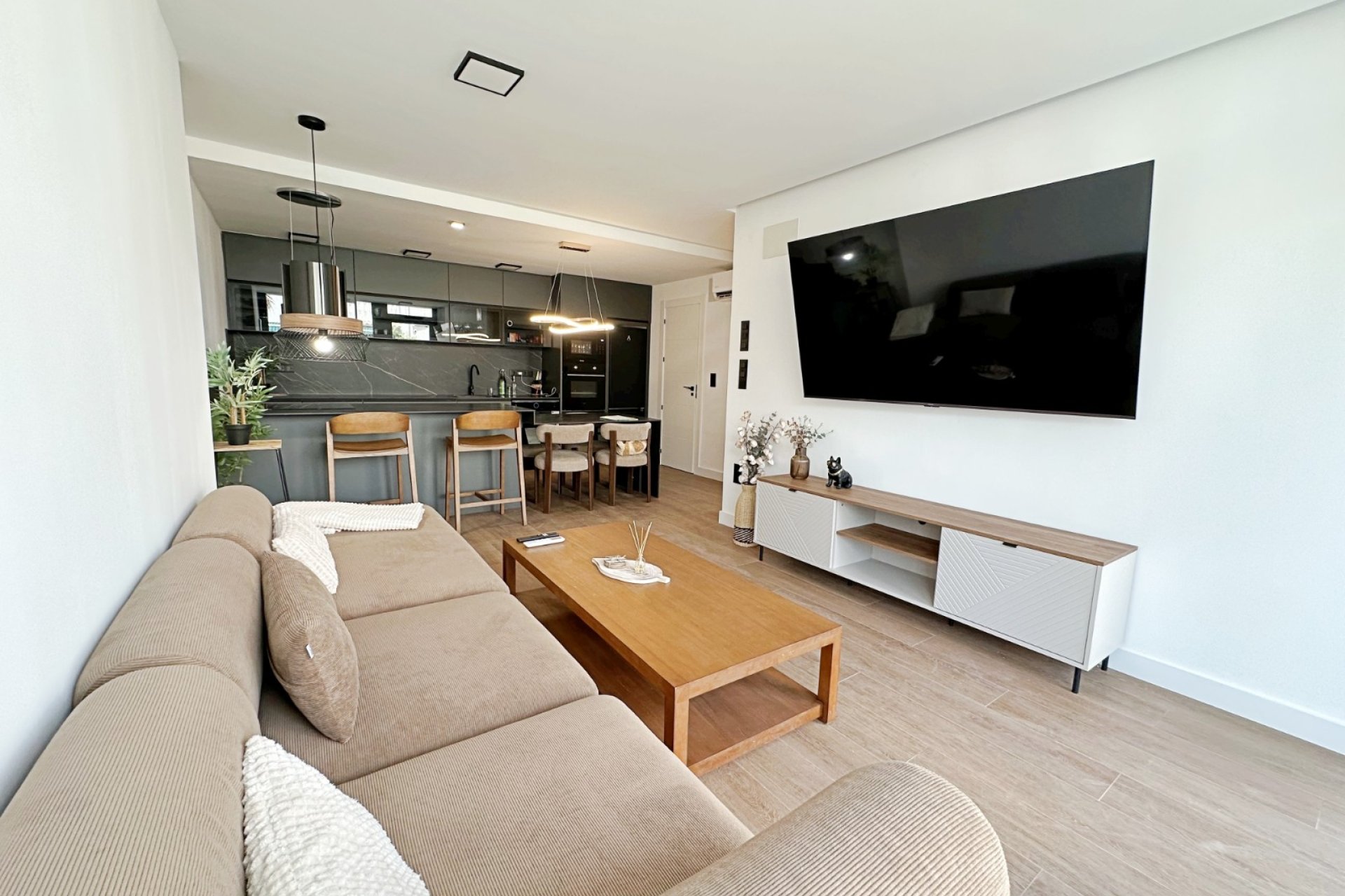 Reventa - Casa adosada - Torrevieja - Torrevieja - Aguas Nuevas