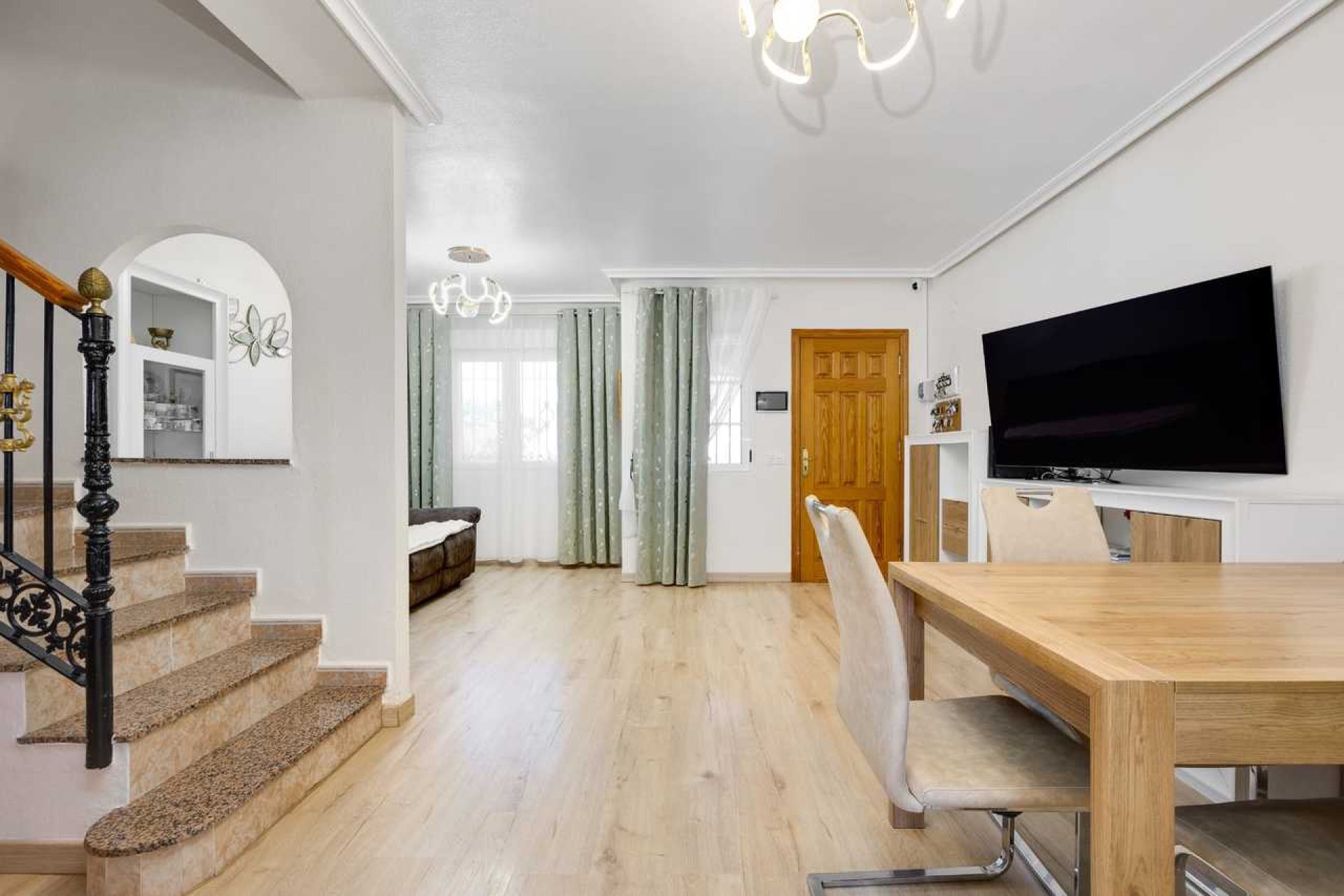 Reventa - Casa adosada - Torrevieja