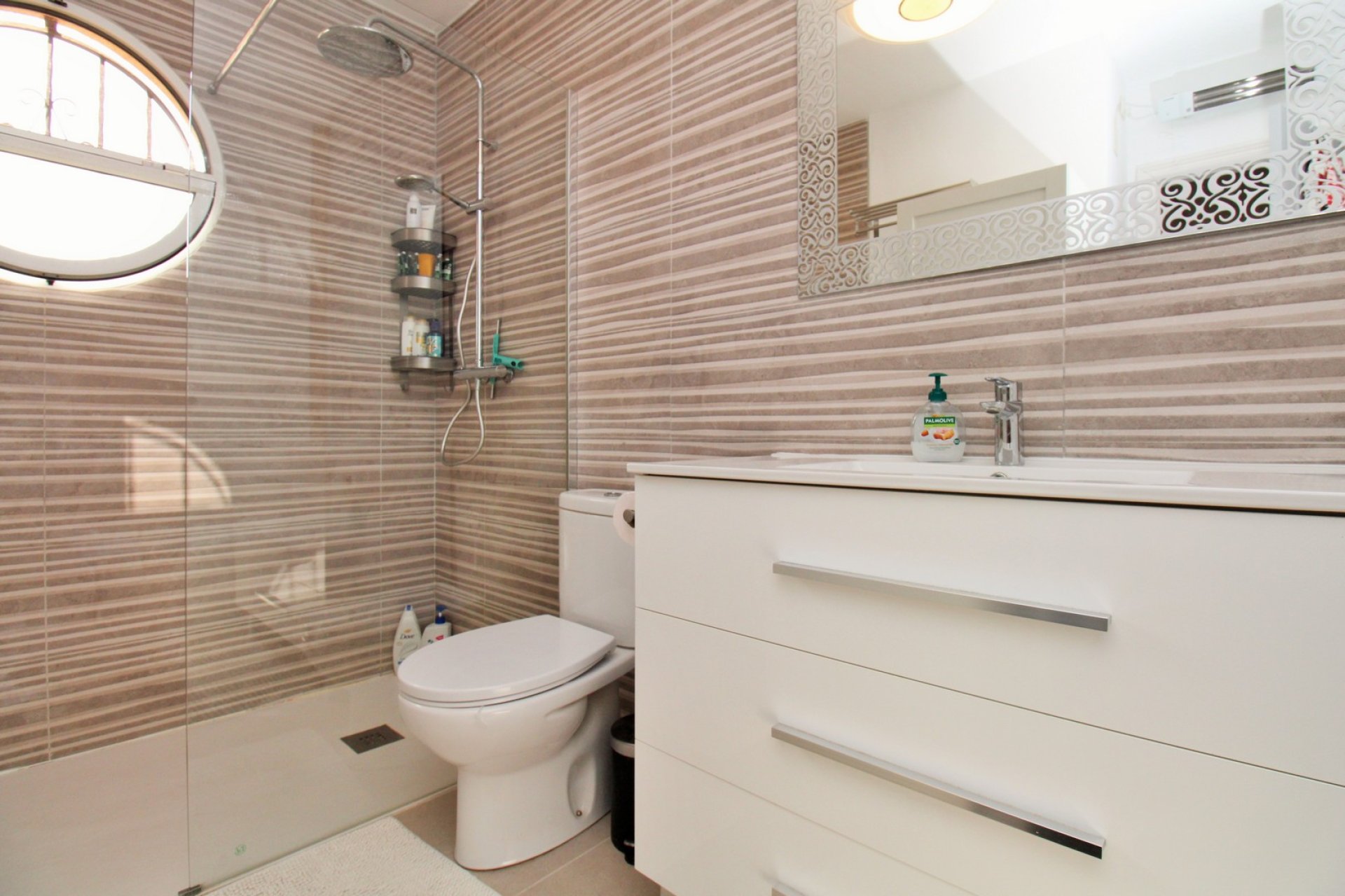 Reventa - Casa adosada - Villamartin - Villamartín