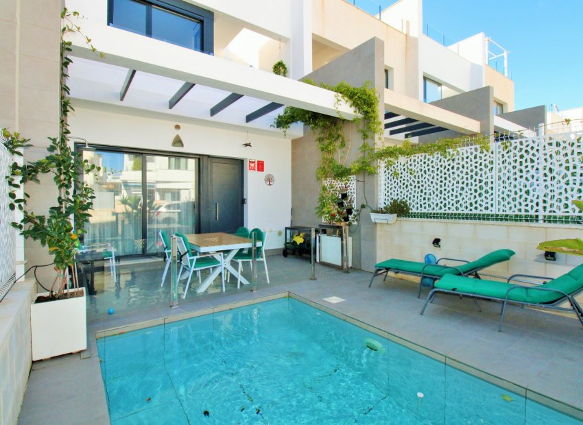 Reventa - Casa adosada - Villamartin - Villamartín