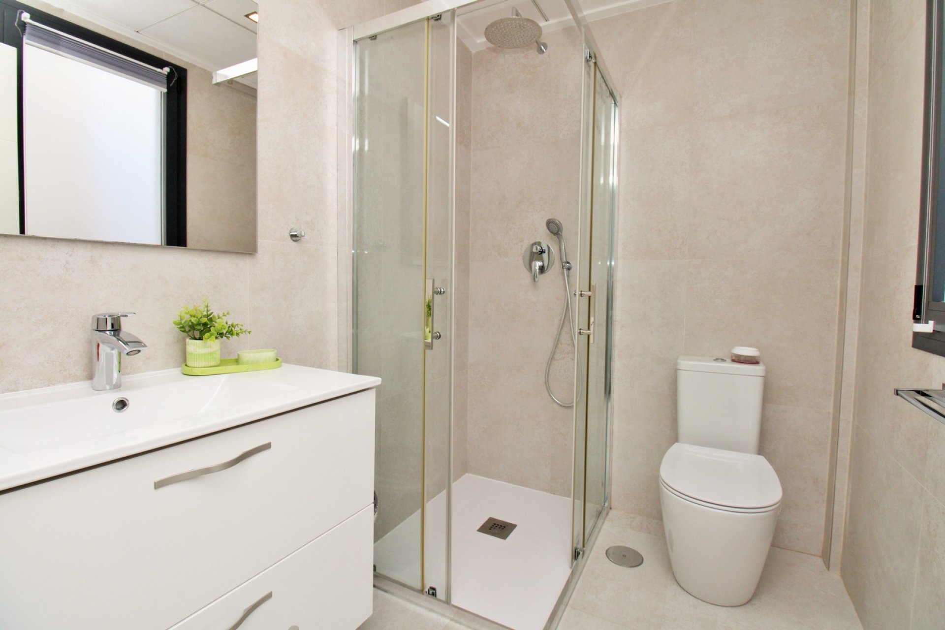 Reventa - Casa adosada - Villamartin - Villamartín