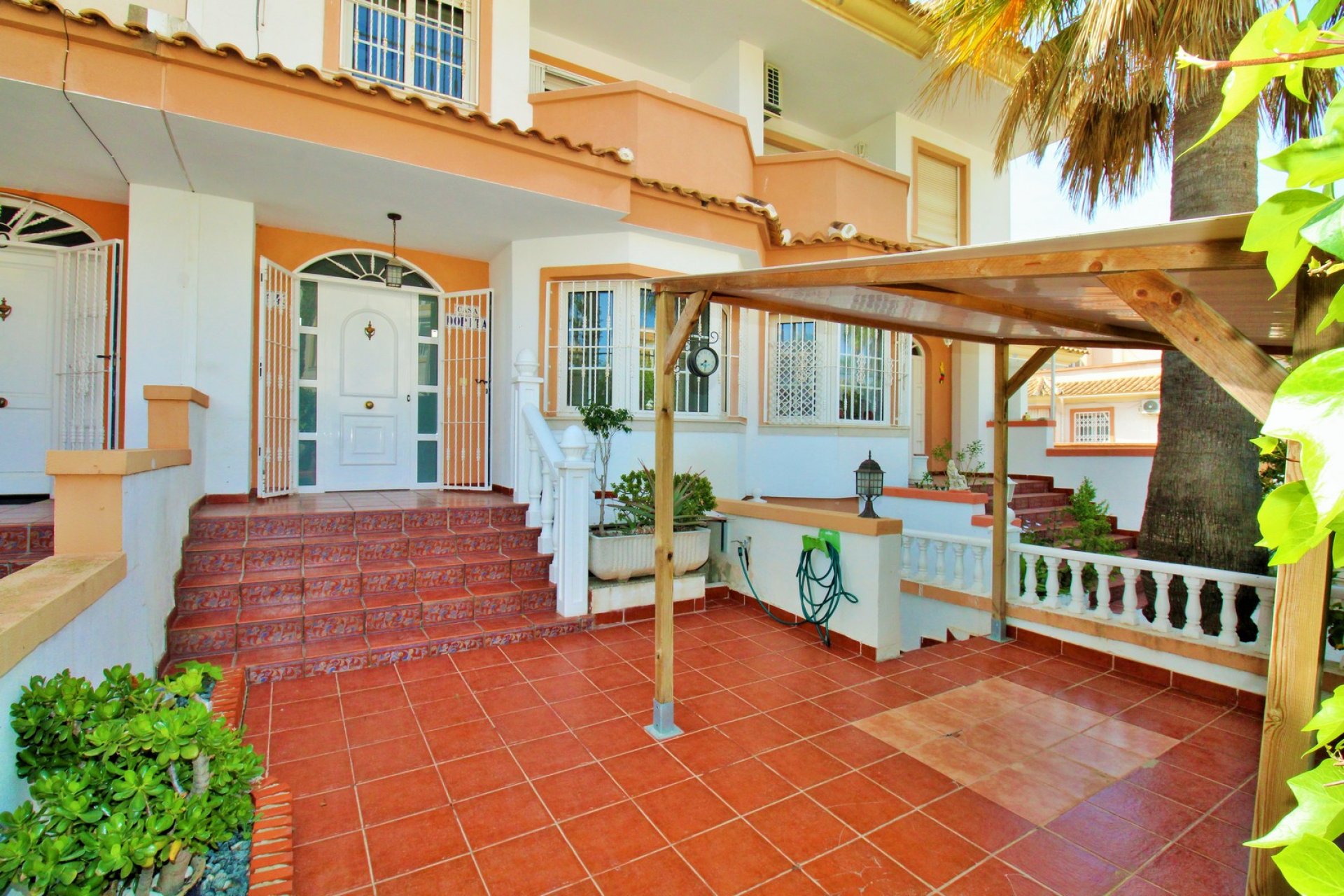 Reventa - Casa adosada - Villamartin - Villamartín