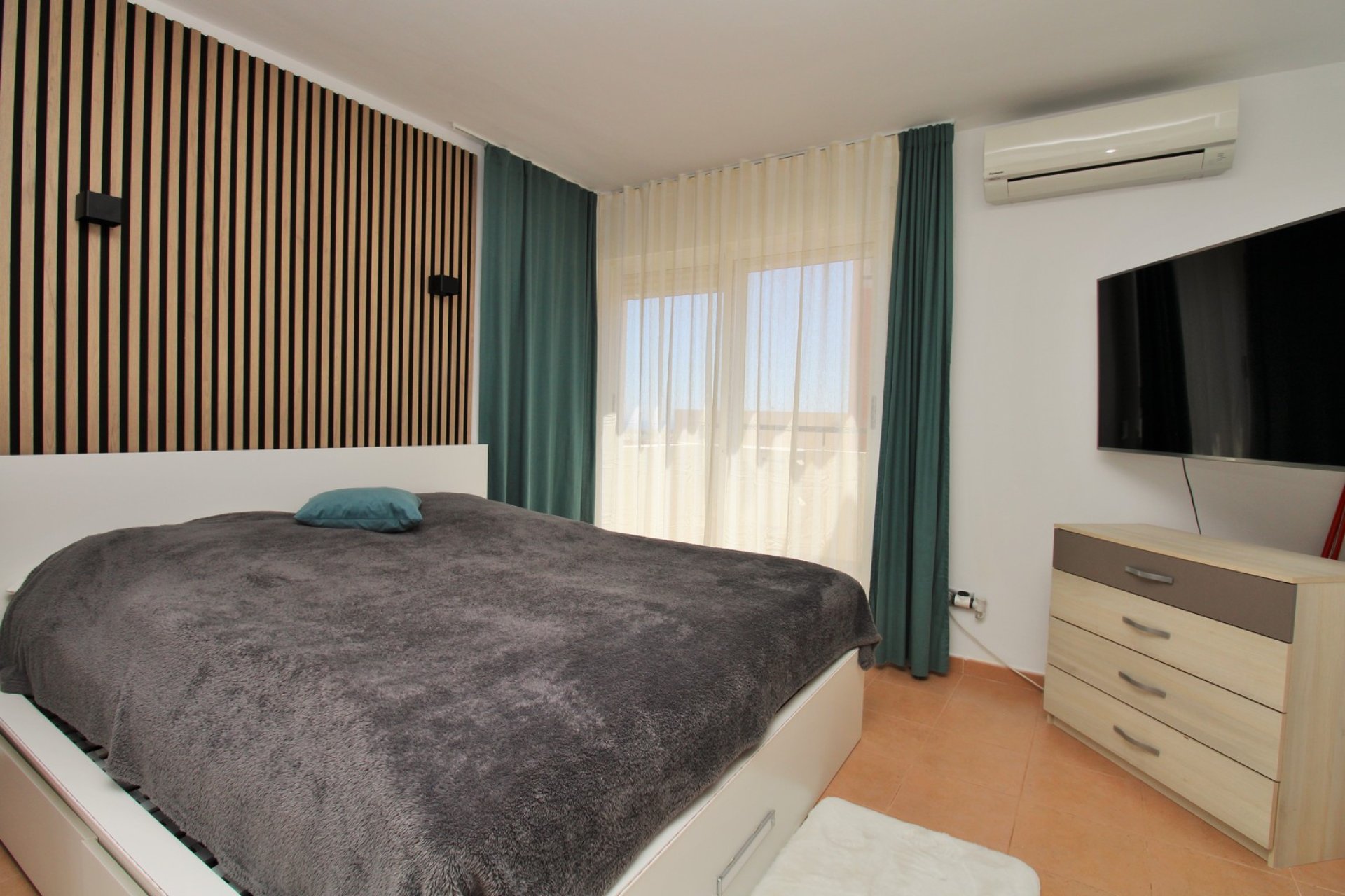 Reventa - Casa adosada - Villamartin - Villamartín