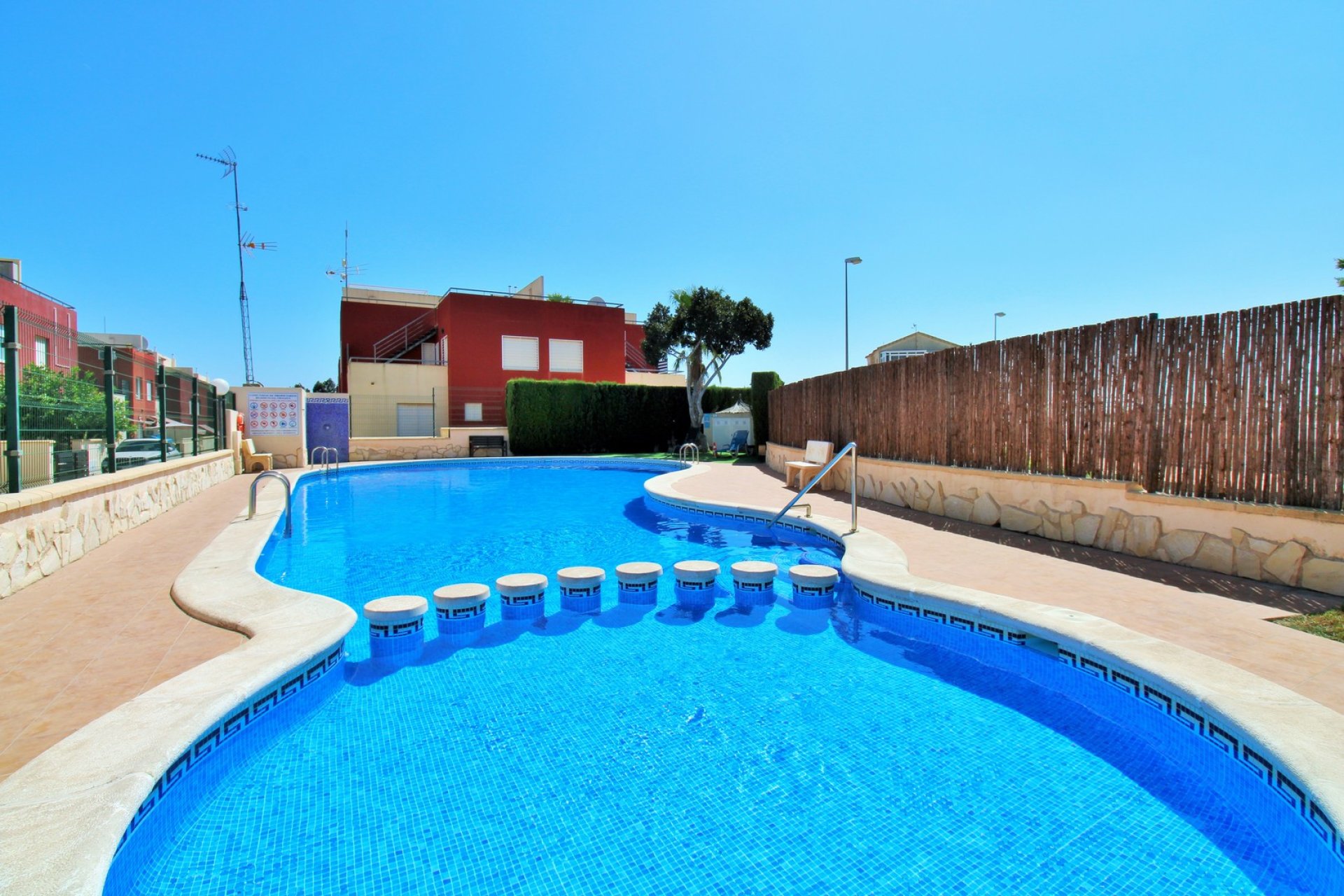 Reventa - Casa adosada - Villamartin - Villamartín