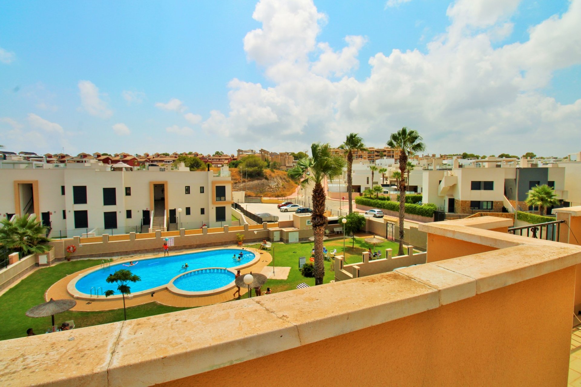 Reventa - Casa adosada - Villamartin - Villamartín