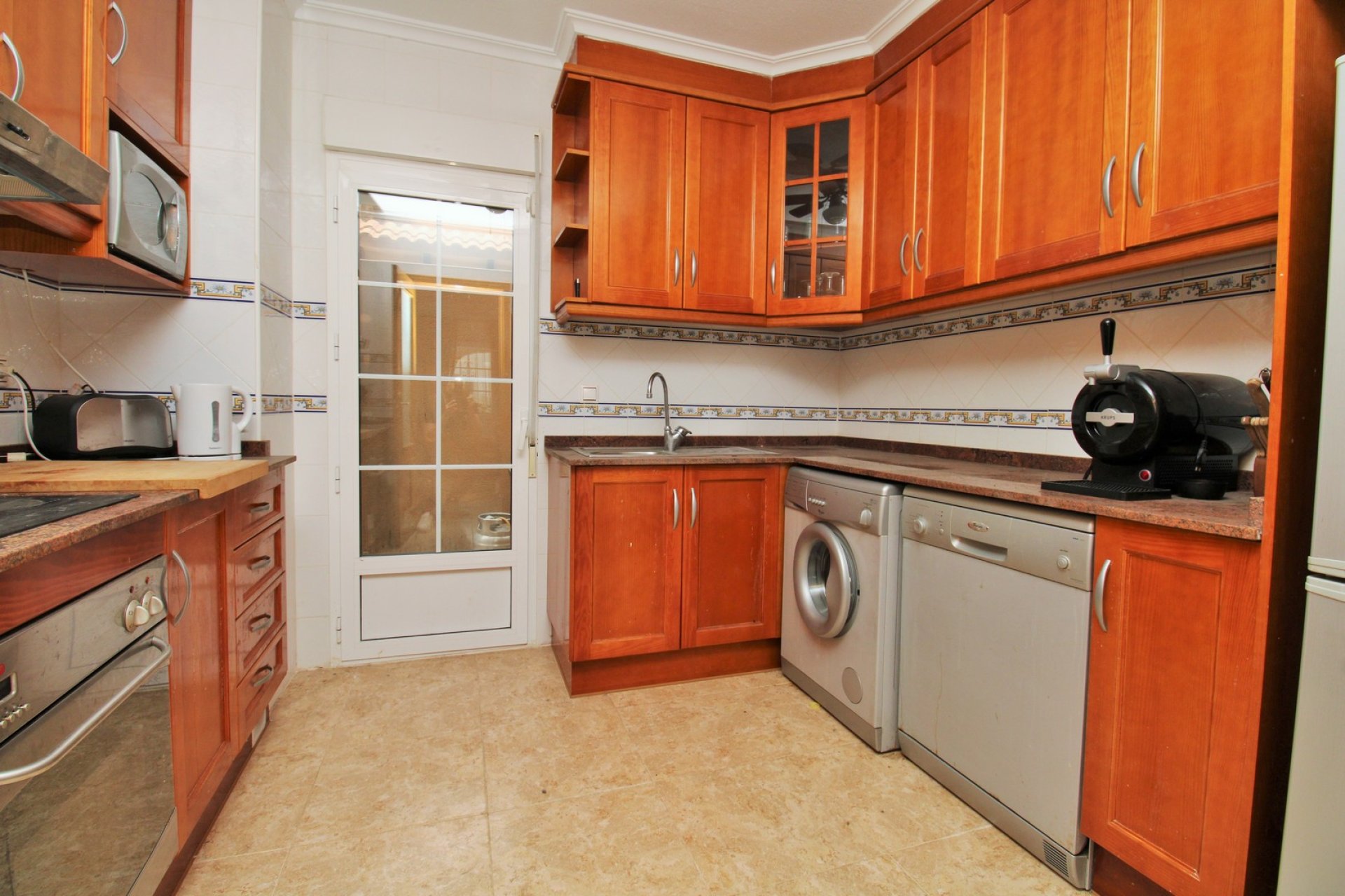 Reventa - Casa adosada - Villamartin - Villamartín