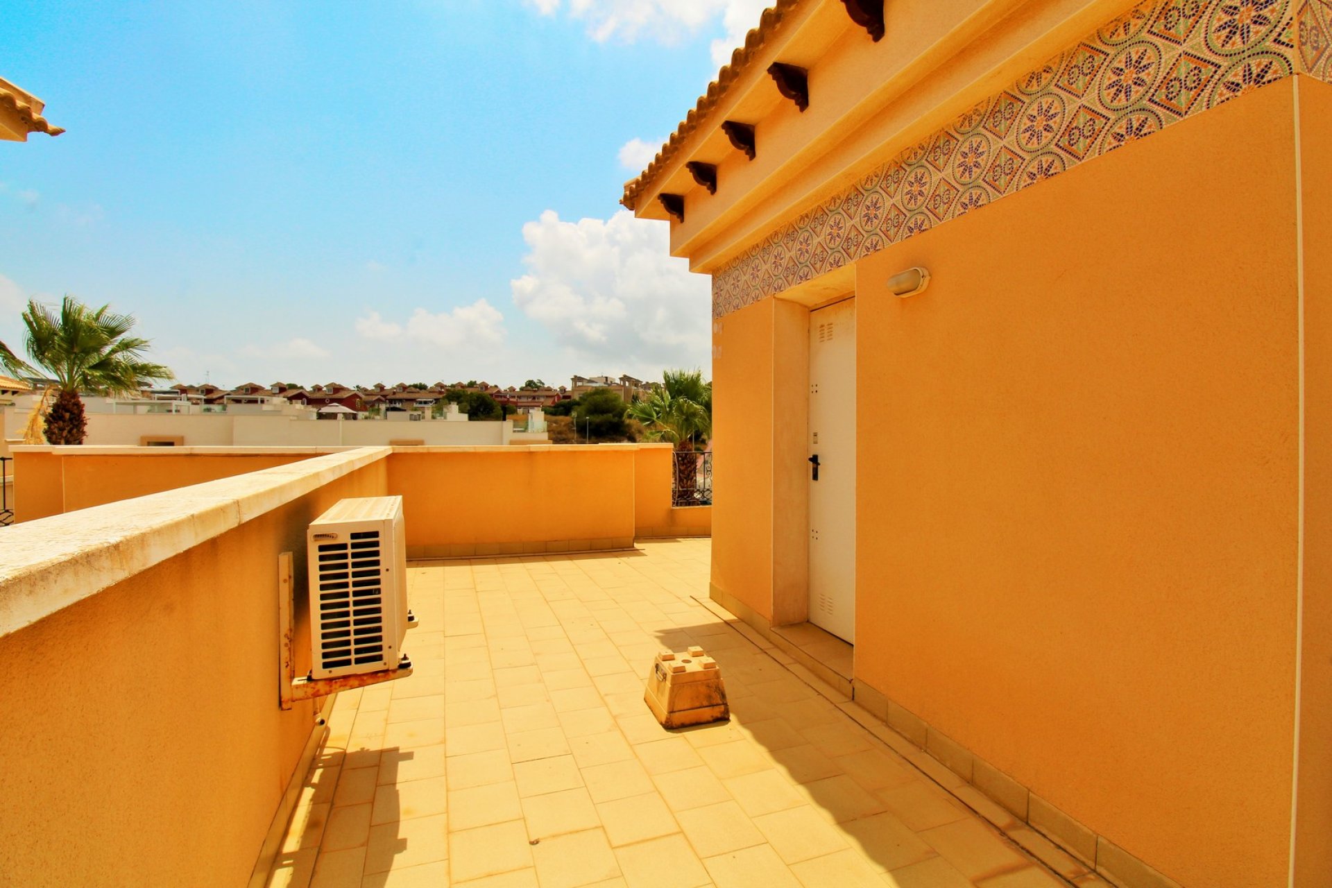 Reventa - Casa adosada - Villamartin - Villamartín