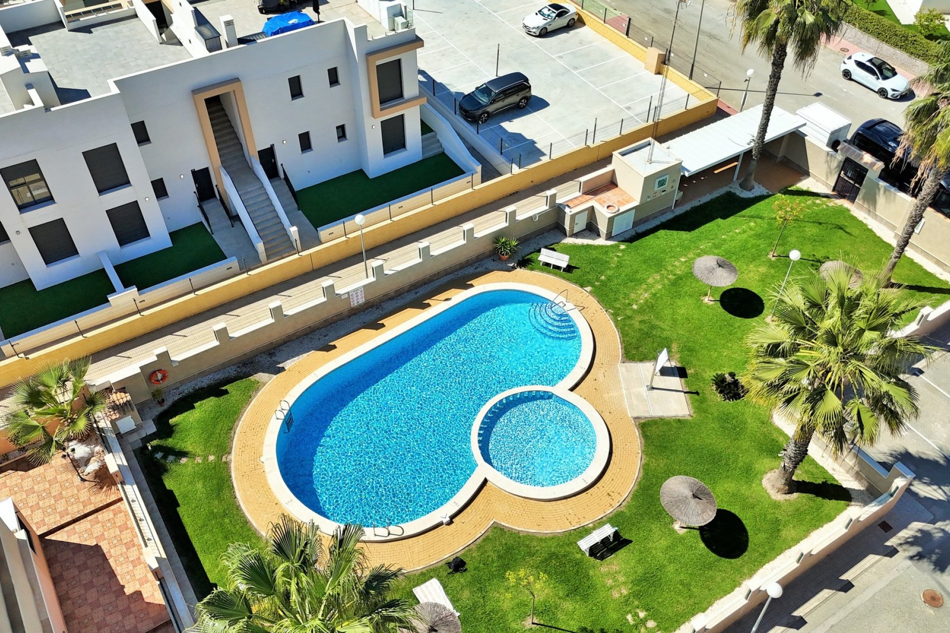 Reventa - Casa adosada - Villamartin - Villamartín