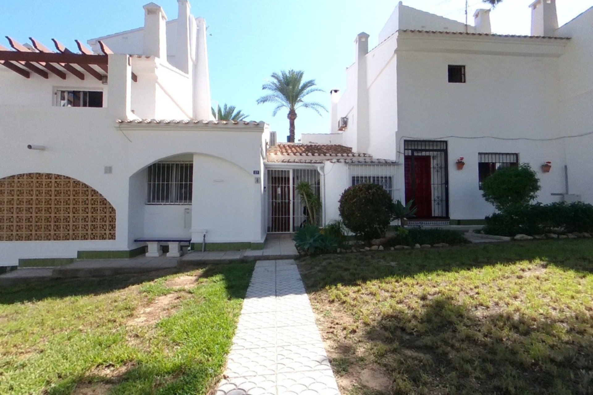 Reventa - Casa adosada - Villamartin - Villamartín