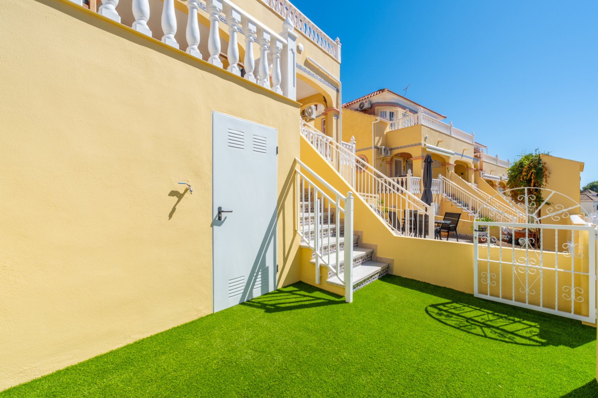 Reventa - Casa adosada - Villamartin - Villamartín