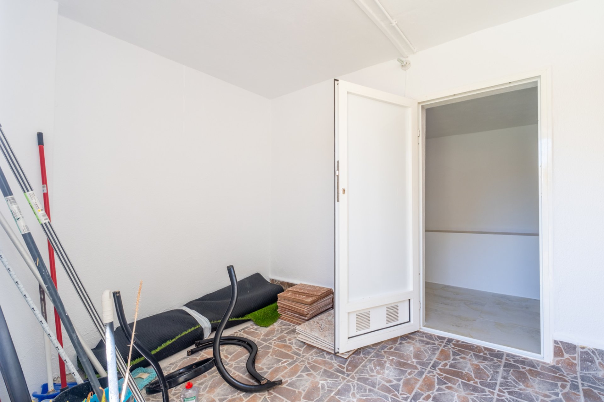 Reventa - Casa adosada - Villamartin - Villamartín