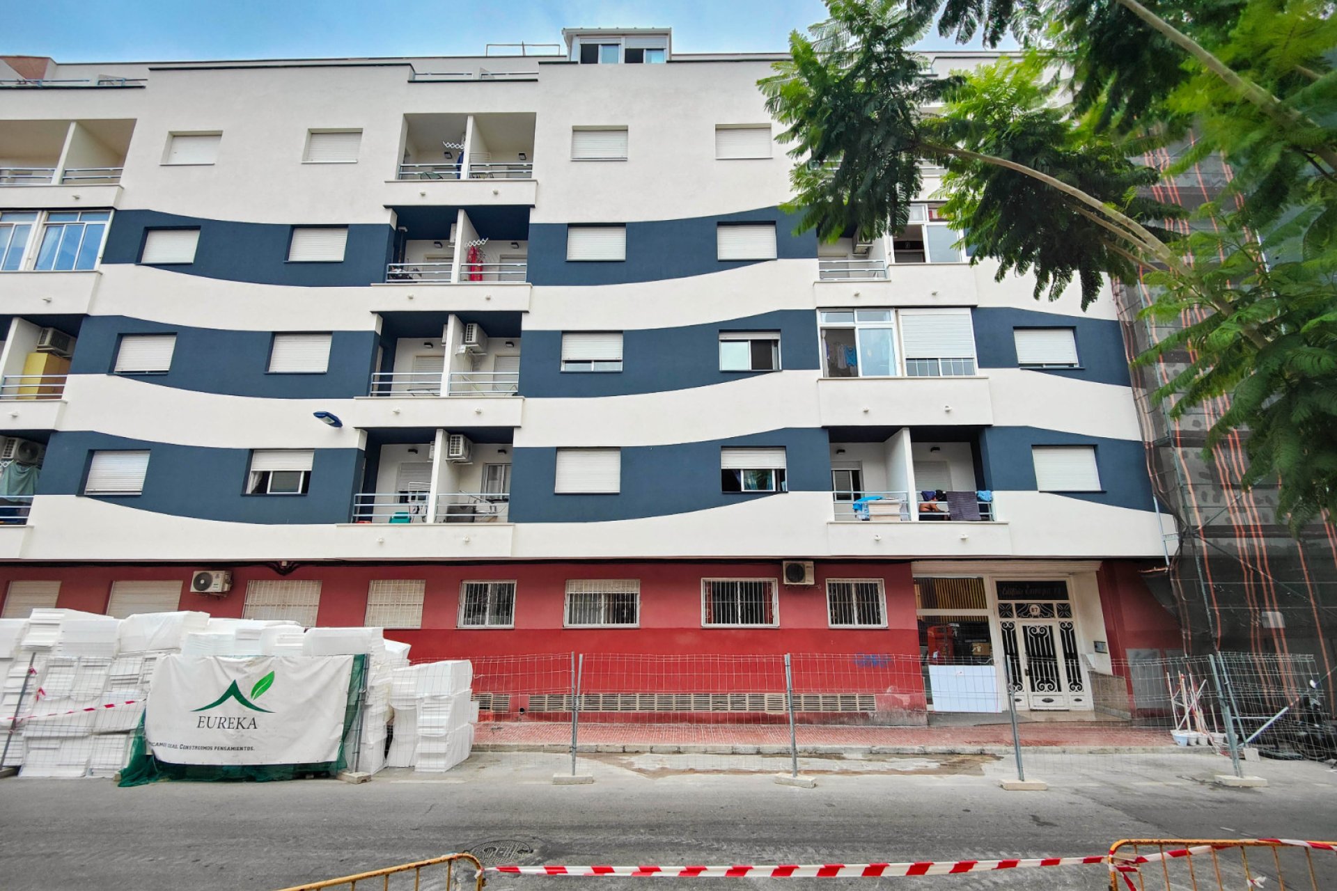 Reventa - Comercial - Torrevieja - El Acequión - Los Náufragos