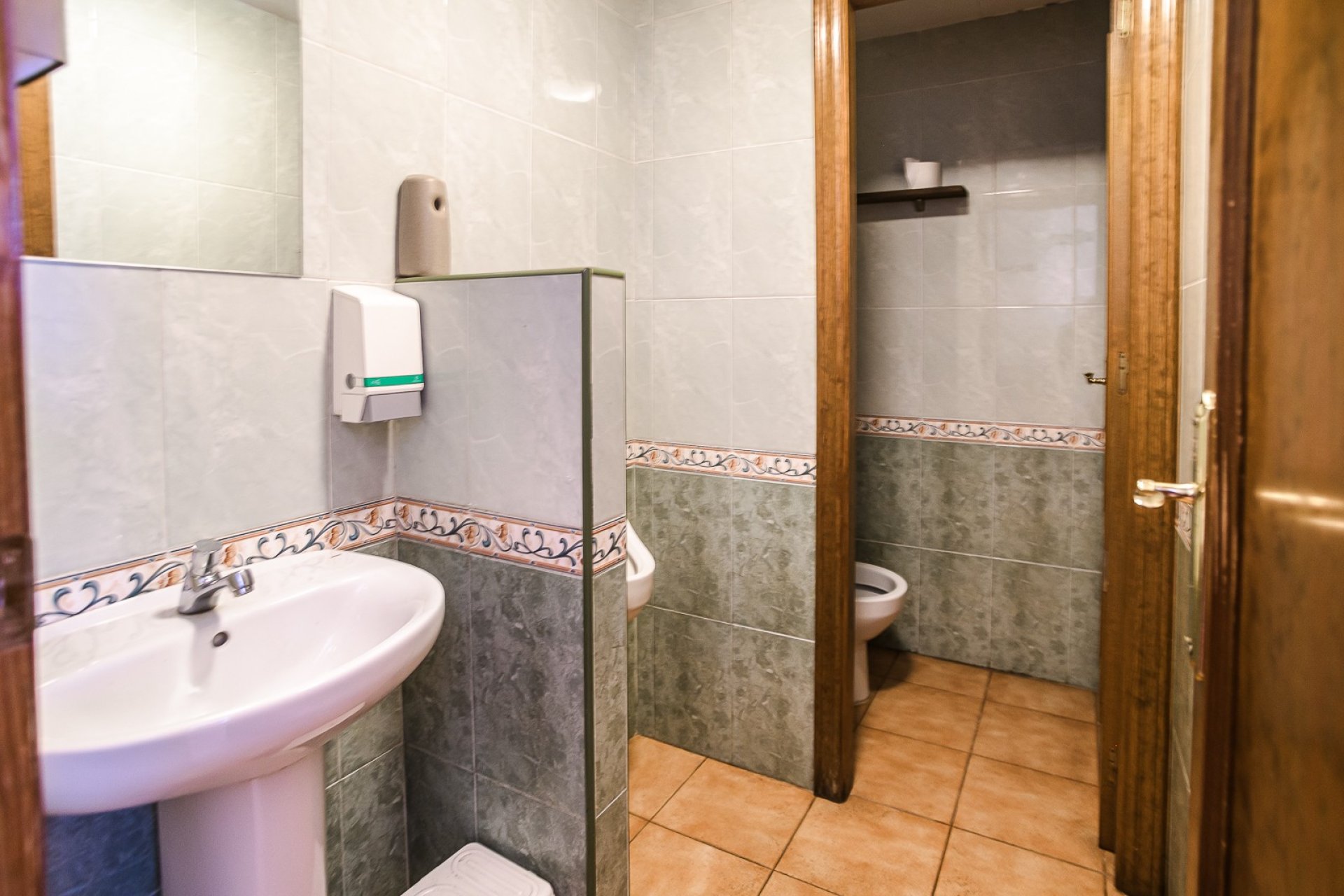 Reventa - Comercial - Torrevieja - La Veleta