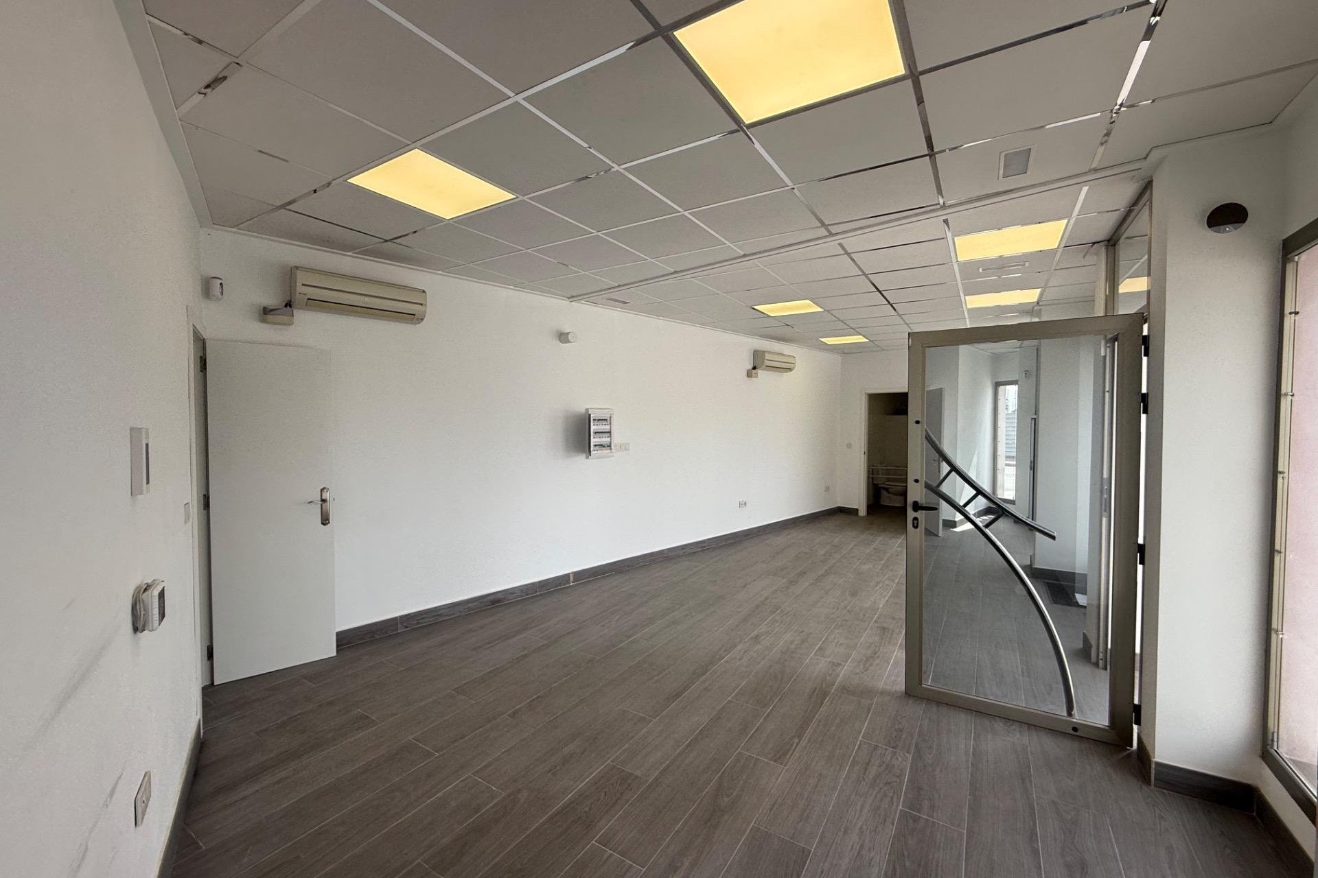 Reventa - Comercial - Torrevieja