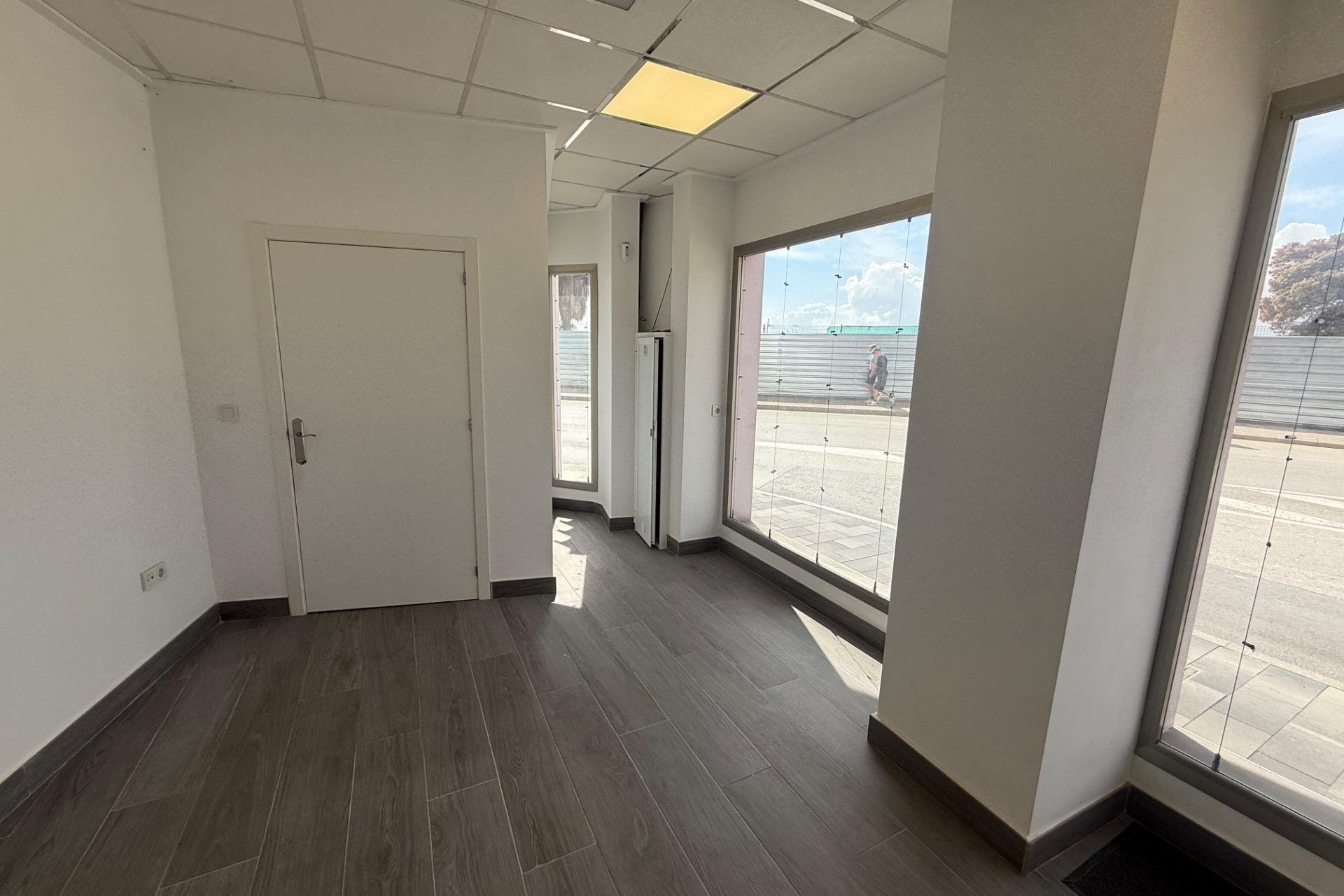 Reventa - Comercial - Torrevieja