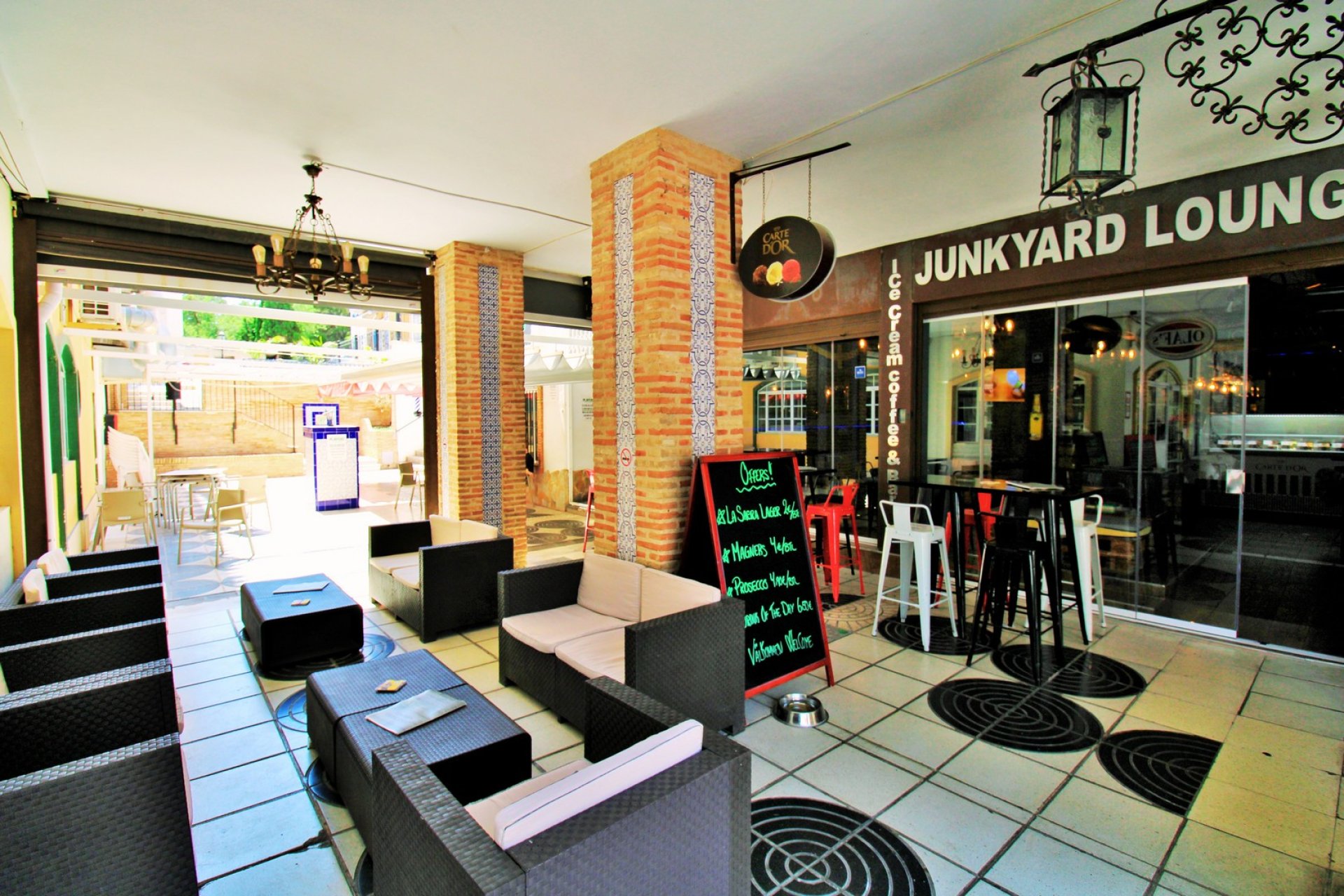 Reventa - Comercial - Villamartin - Villamartín