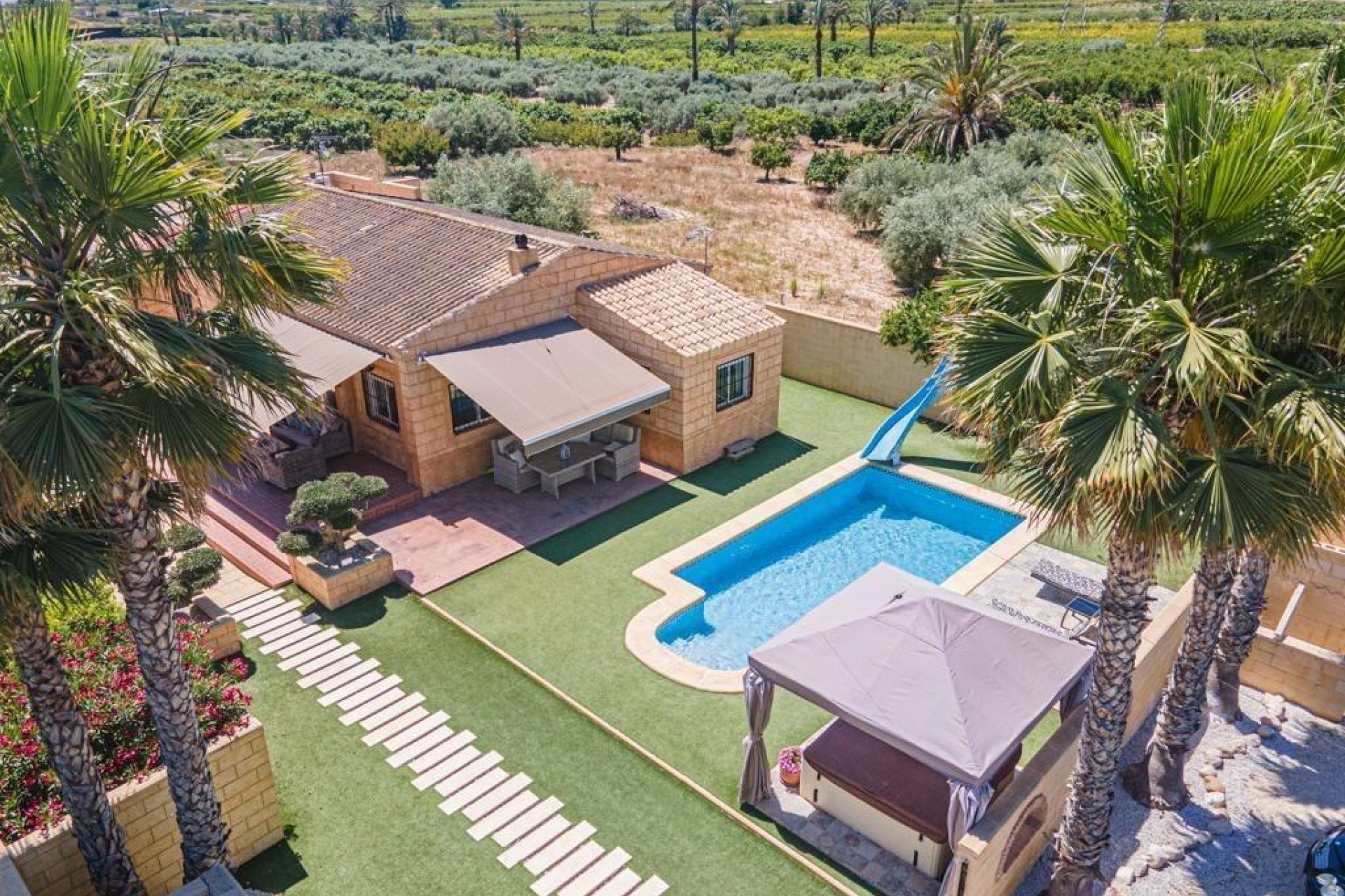 Reventa - Finca / Casa Rural - Albatera