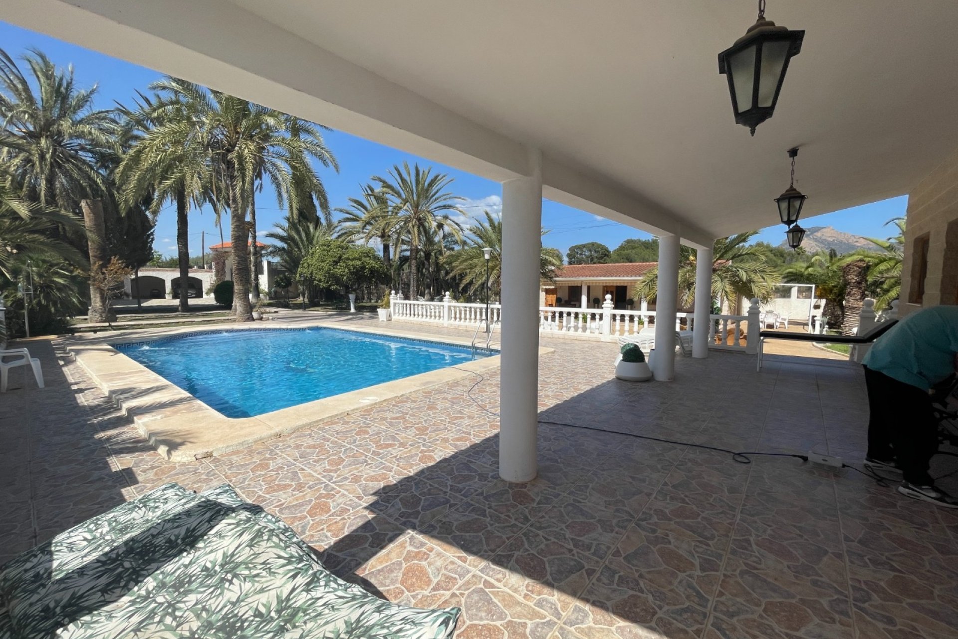 Reventa - Finca / Casa Rural - Elda
