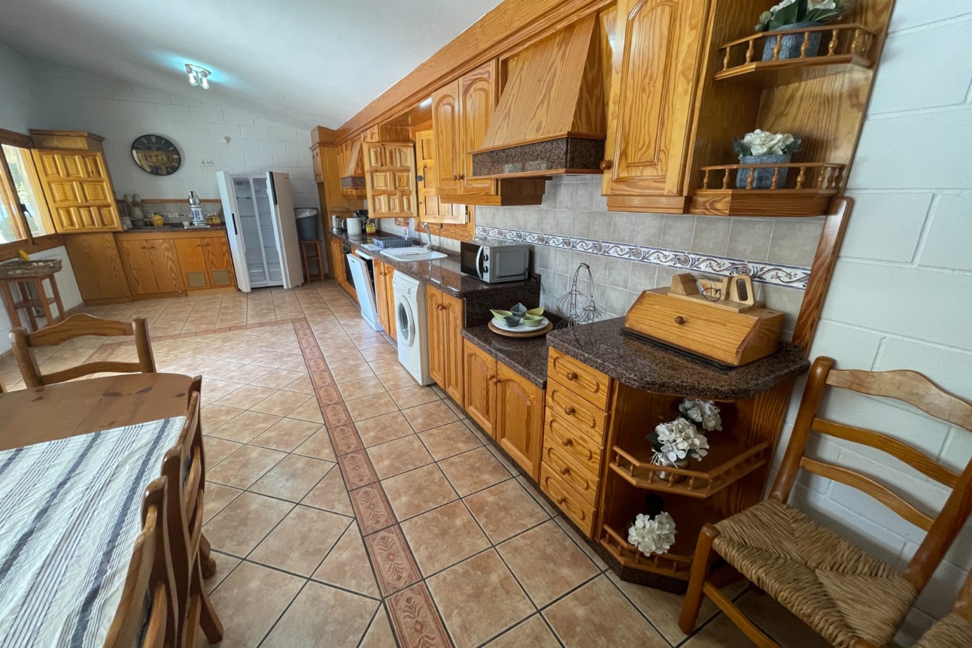 Reventa - Finca / Casa Rural - Elda