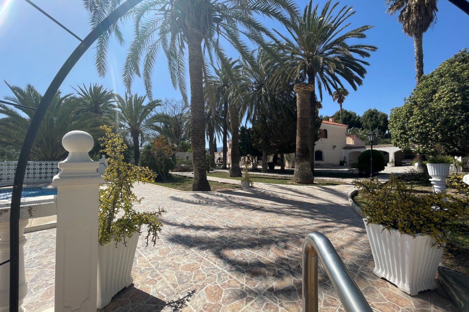 Reventa - Finca / Casa Rural - Elda