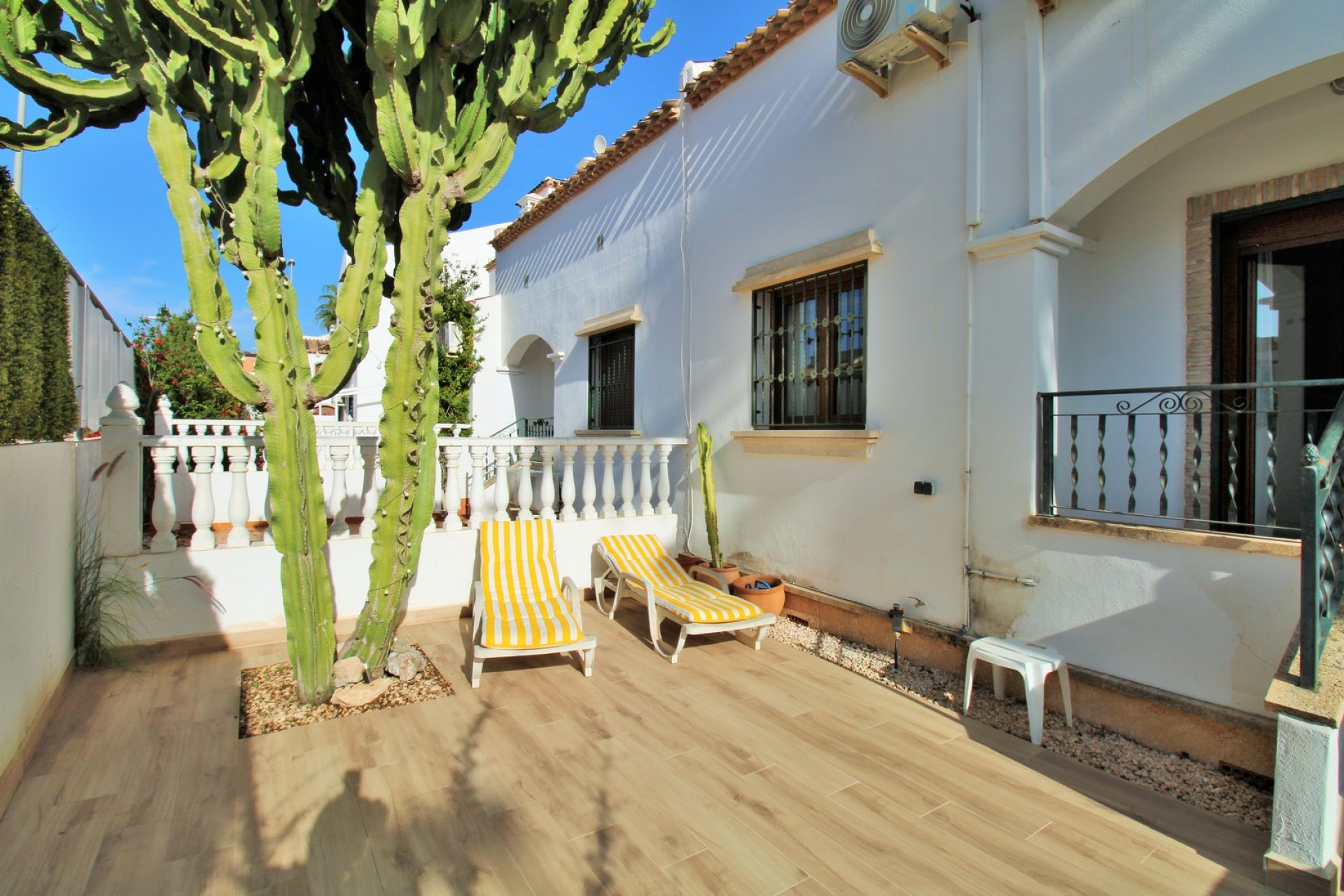 Reventa - Town House - Villamartin - PAU 8