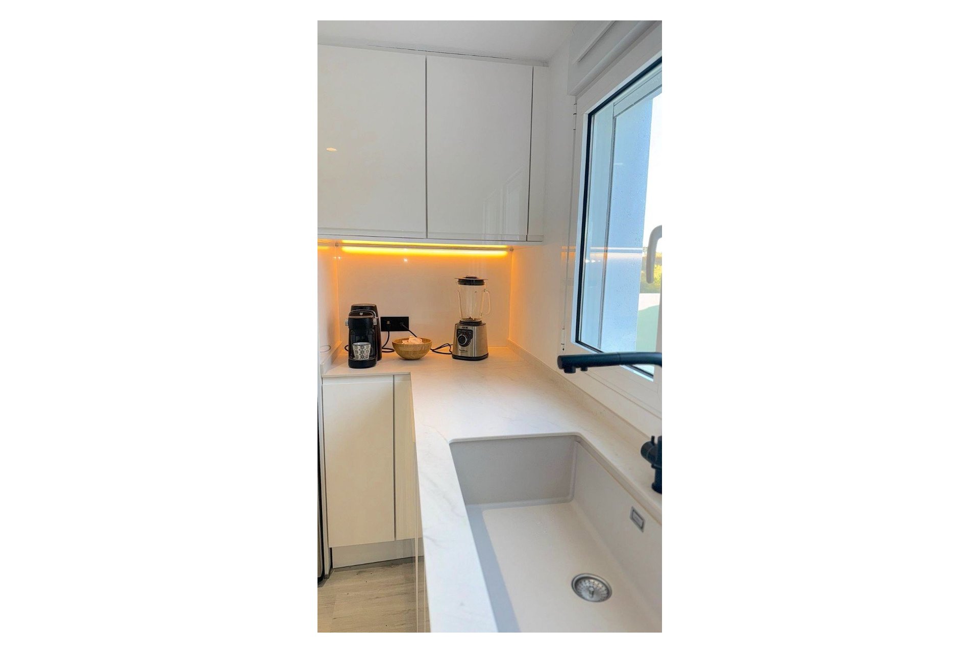 Reventa - Villa - Alfas del Pí - pueblo