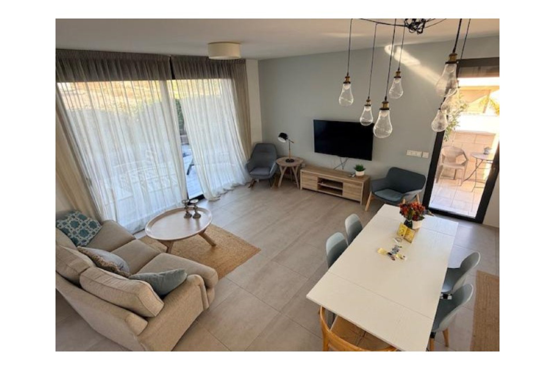 Reventa - Villa - Benijofar