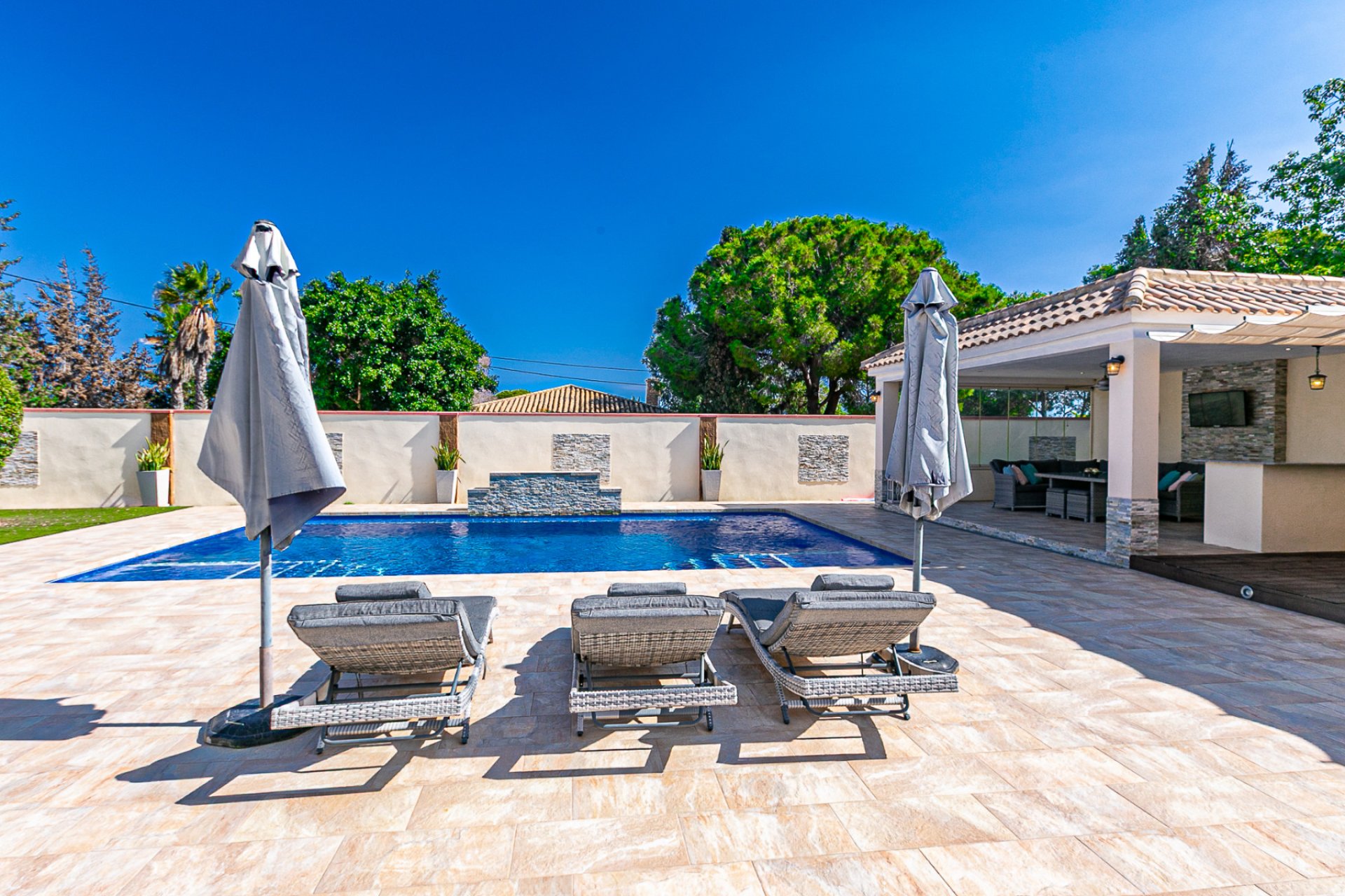 Reventa - Villa - Campoamor - Lomas de Don Juan