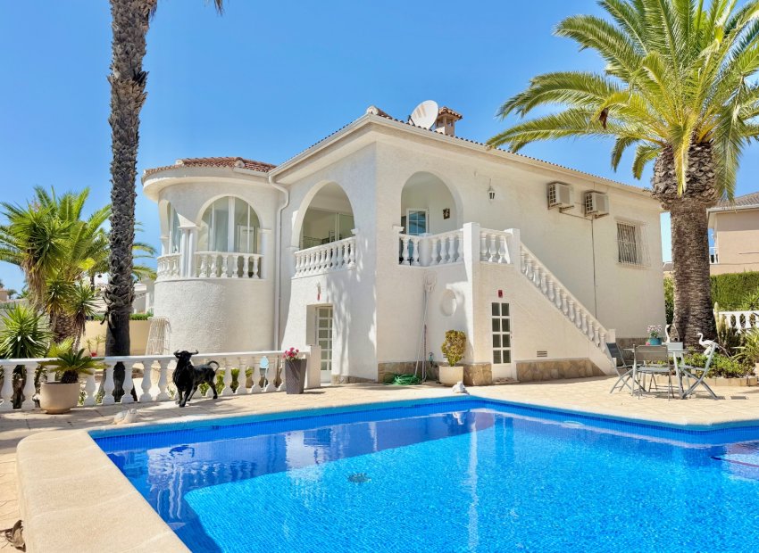 Reventa - Villa - Ciudad Quesada - Centro de la Ciudad Quesada