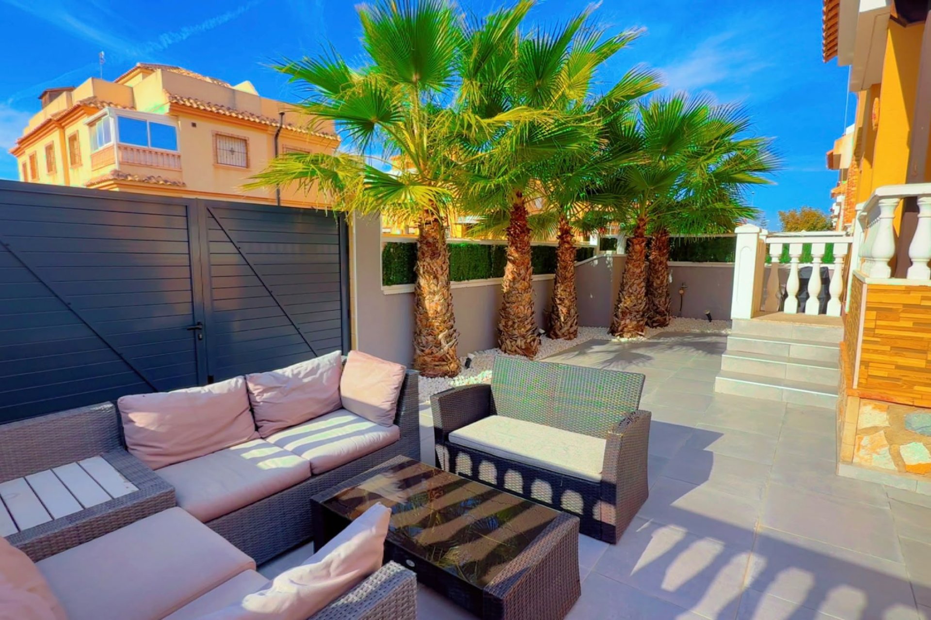 Reventa - Villa - Ciudad Quesada - Doña Pepa