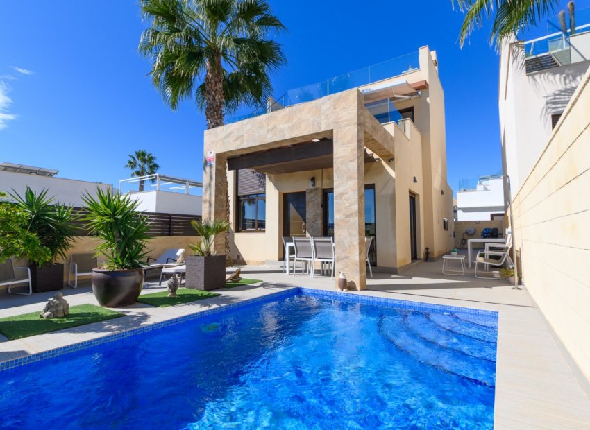 Reventa - Villa - Ciudad Quesada - Pueblo Bravo