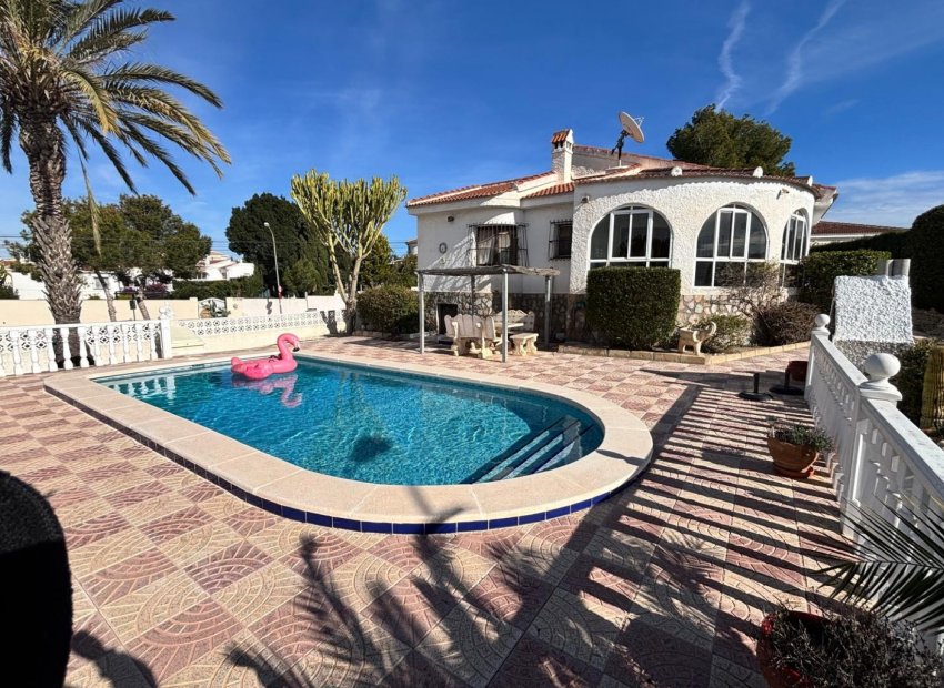 Reventa - Villa Detached - Ciudad Quesada