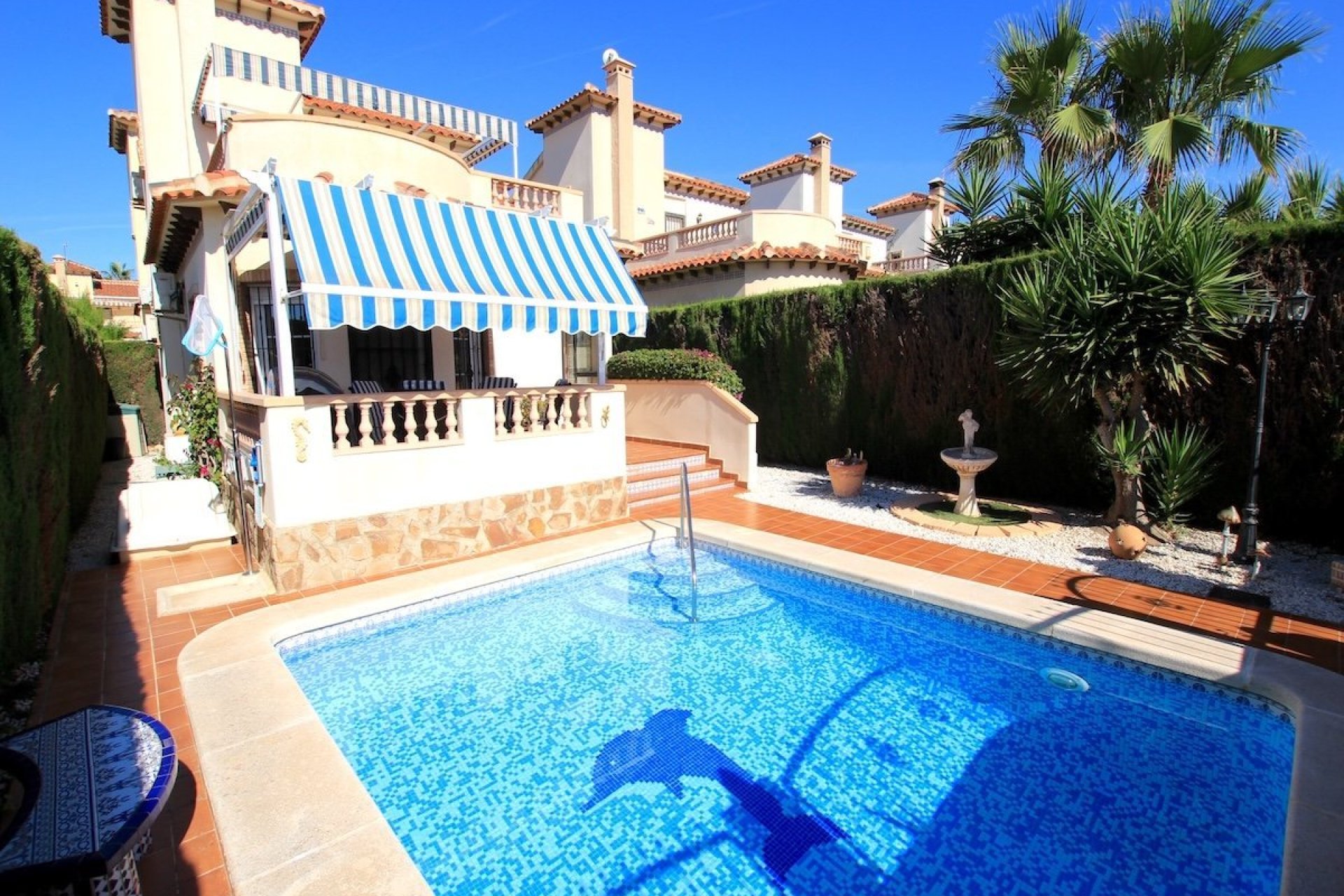 Reventa - Villa - El Raso