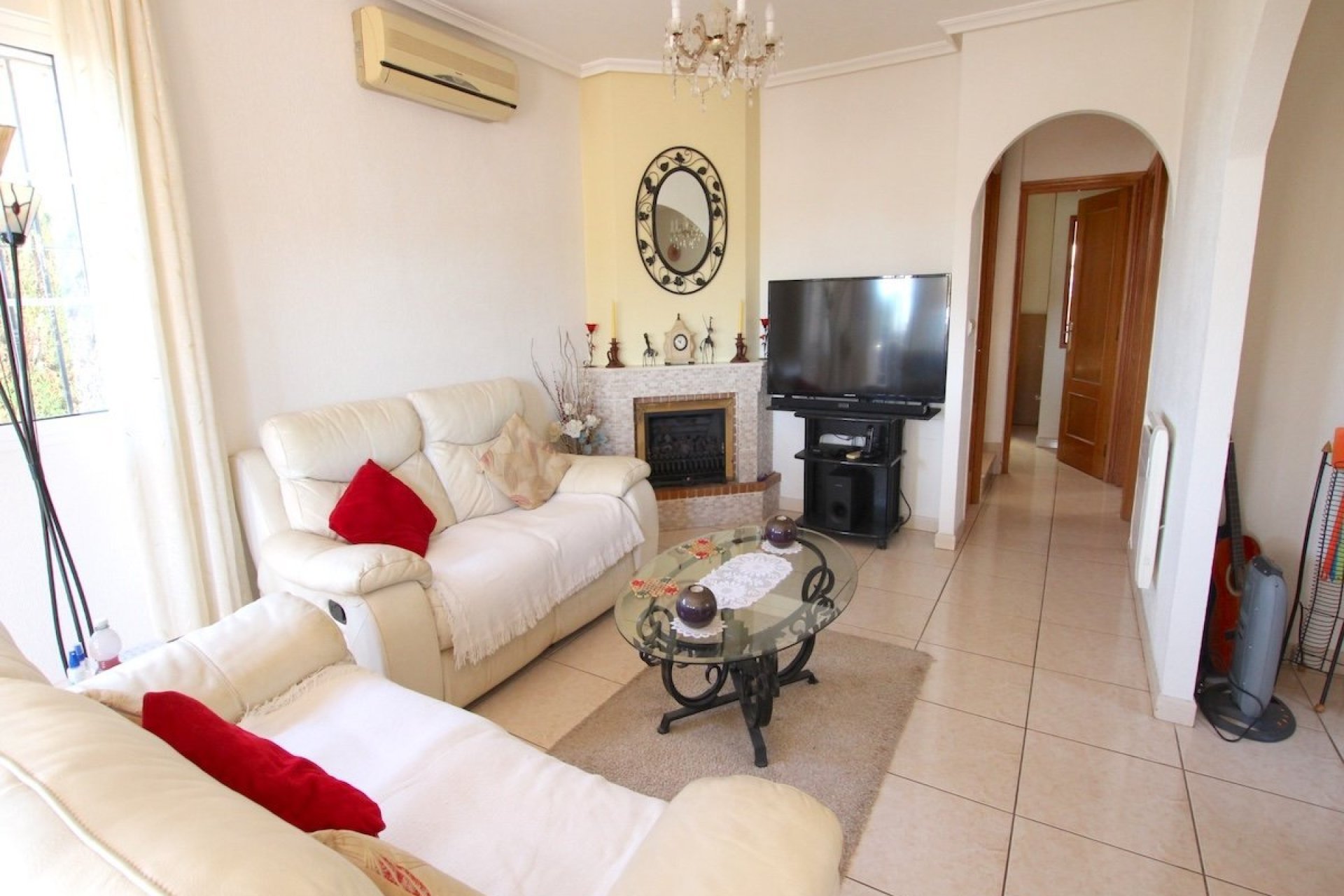 Reventa - Villa - El Raso