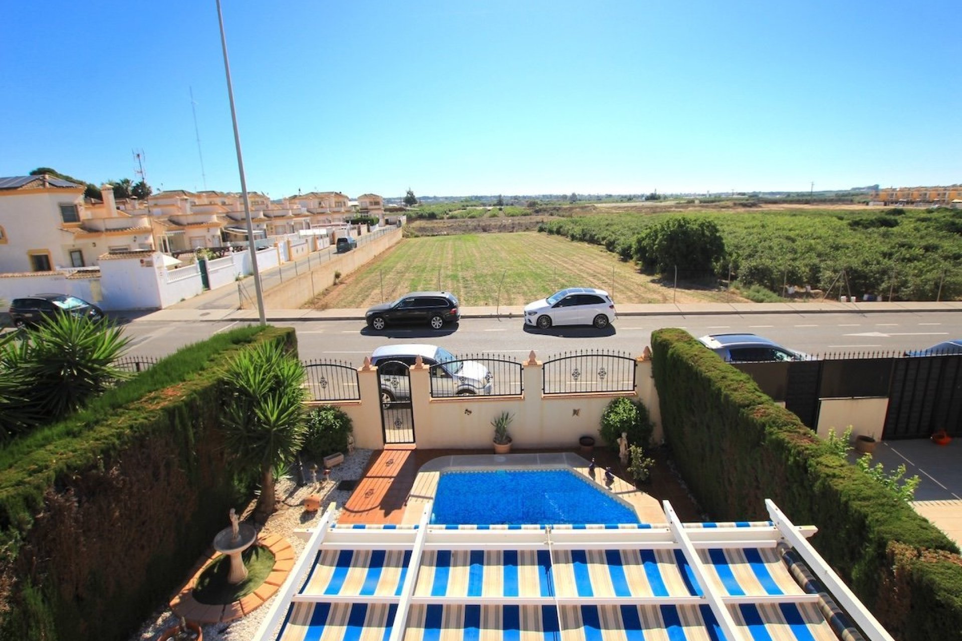 Reventa - Villa - El Raso