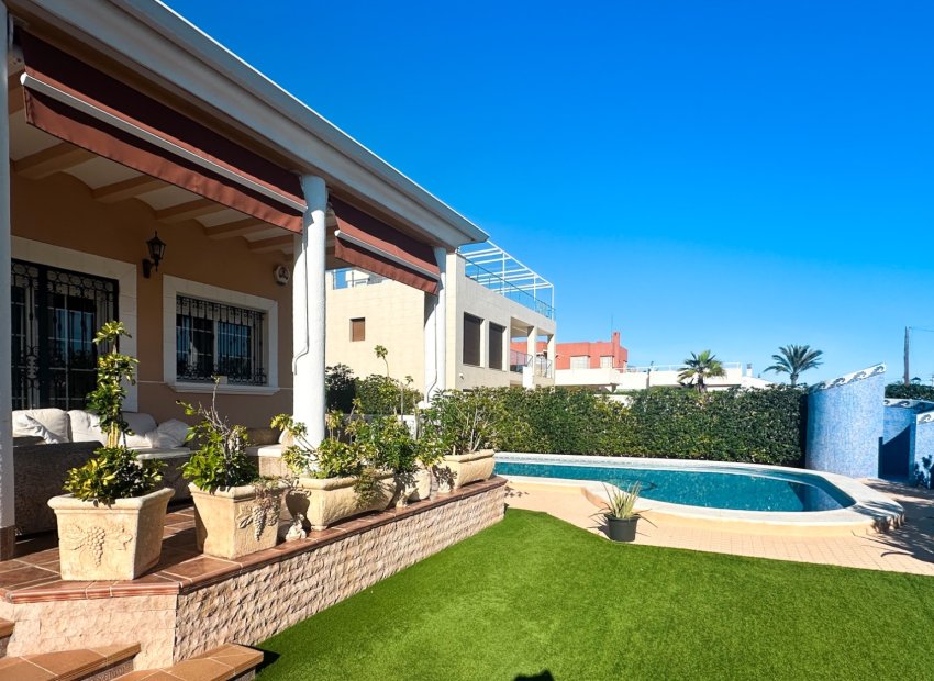 Reventa - Villa - La Mata