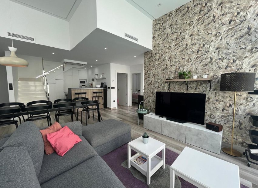 Reventa - Villa - Los Balcones