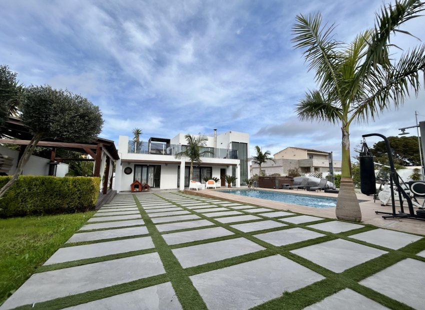 Reventa - Villa - Los Balcones