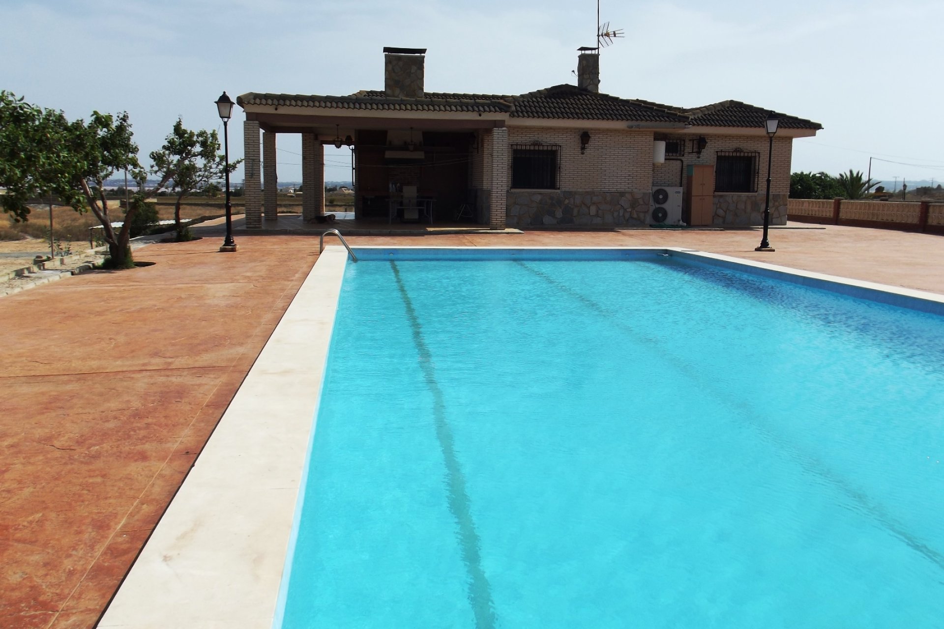 Reventa - Villa - Los Montesinos - La Herada