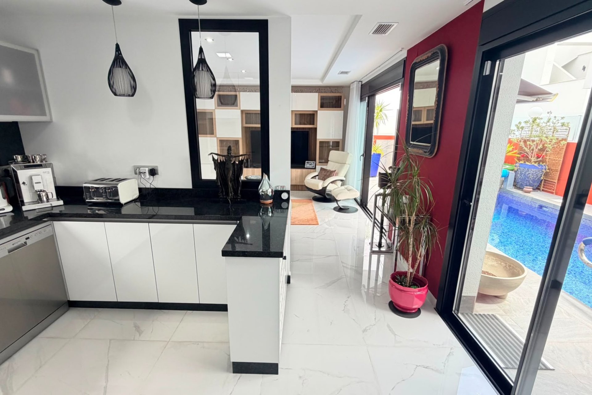 Reventa - Villa - Los Montesinos - La Herrada