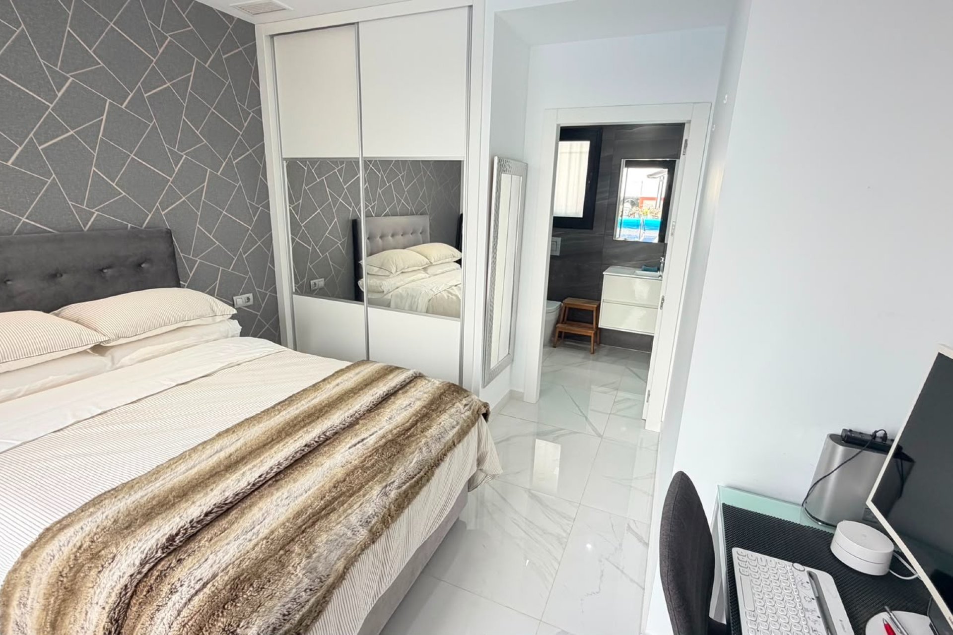 Reventa - Villa - Los Montesinos - La Herrada