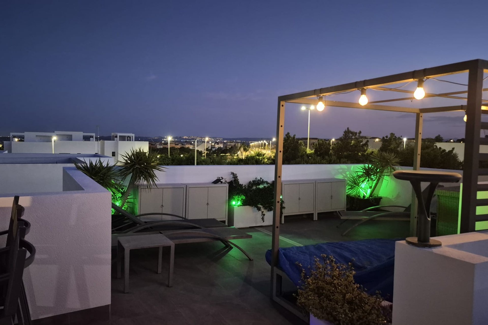 Reventa - Villa - Los Montesinos - La Herrada