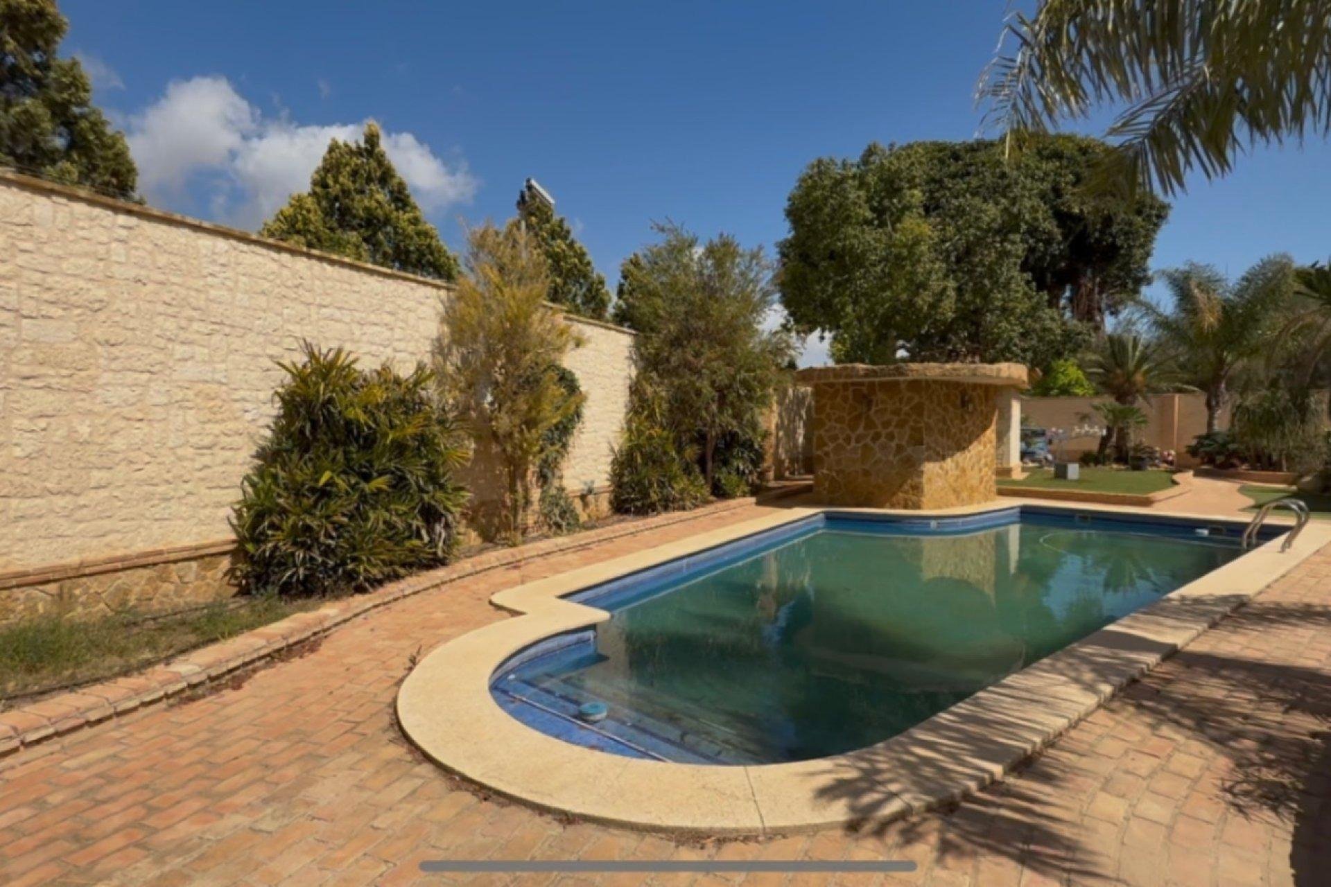 Reventa - Villa - Los Nietos - Nietos  Los