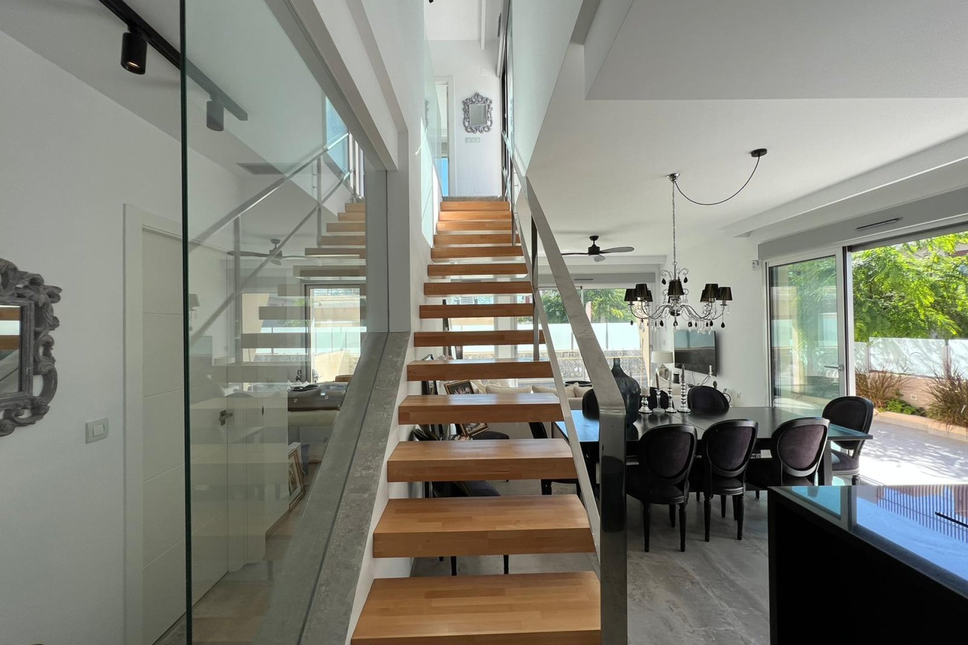 Reventa - Villa - Mil Palmeras